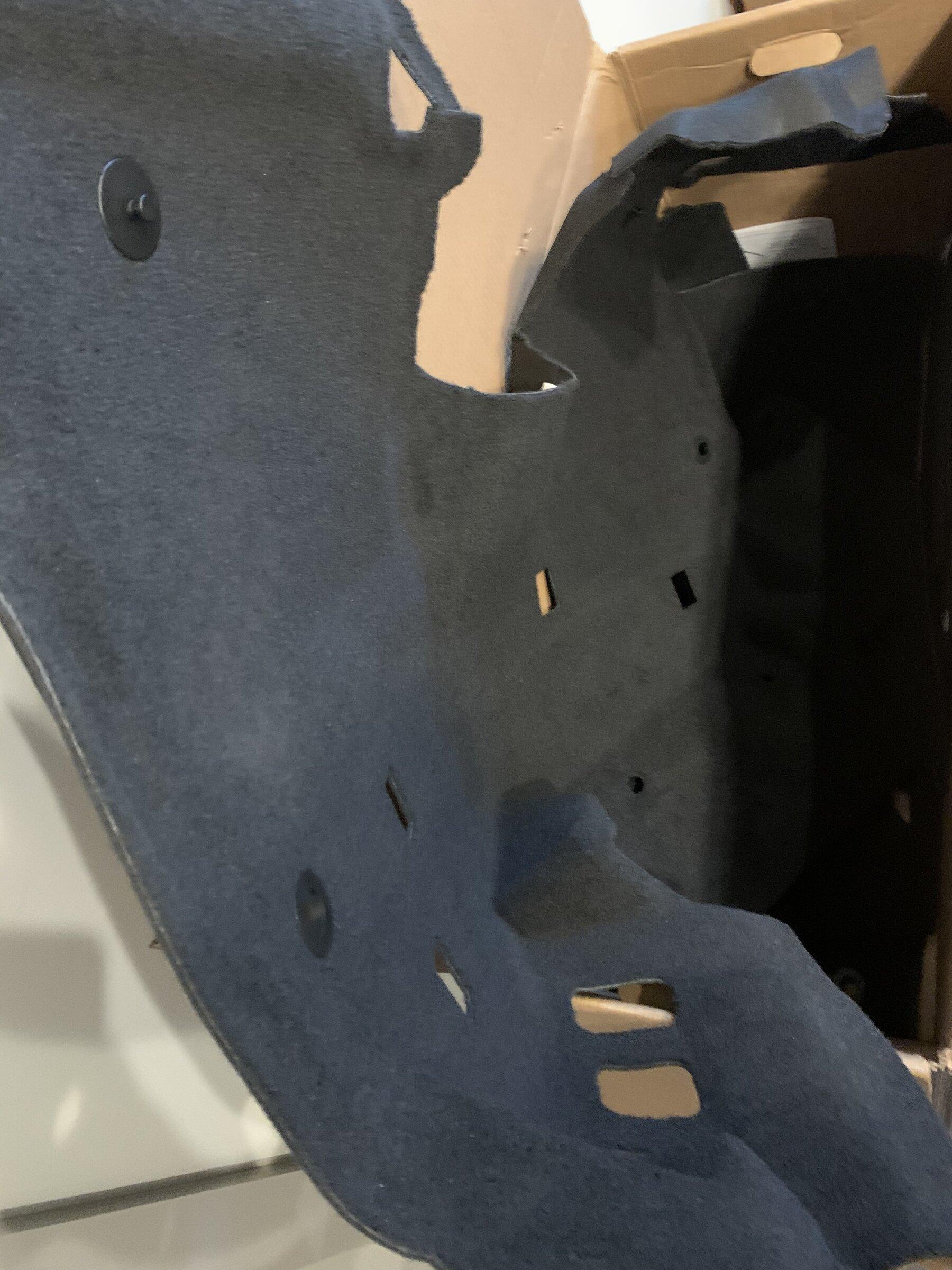 Jeep Gladiator Anywhere on east coast: Stock carpet + 4 carpet floor mats. Used 1 day. 94FDF341-CF89-41F4-B1F5-C6636503918E