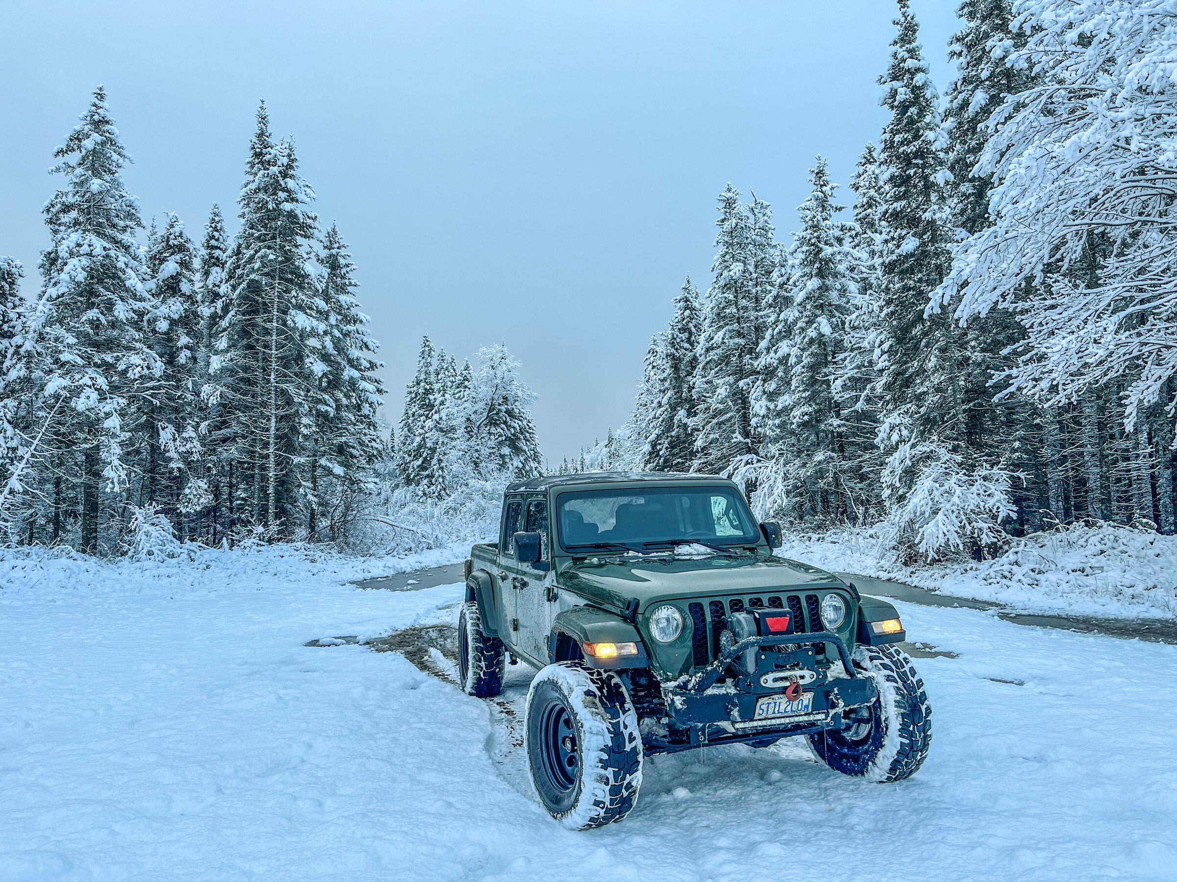 Jeep Gladiator Let's see those winter wheeling shots! ? 9EED65D9-75FF-4AFF-9787-A031500A2816