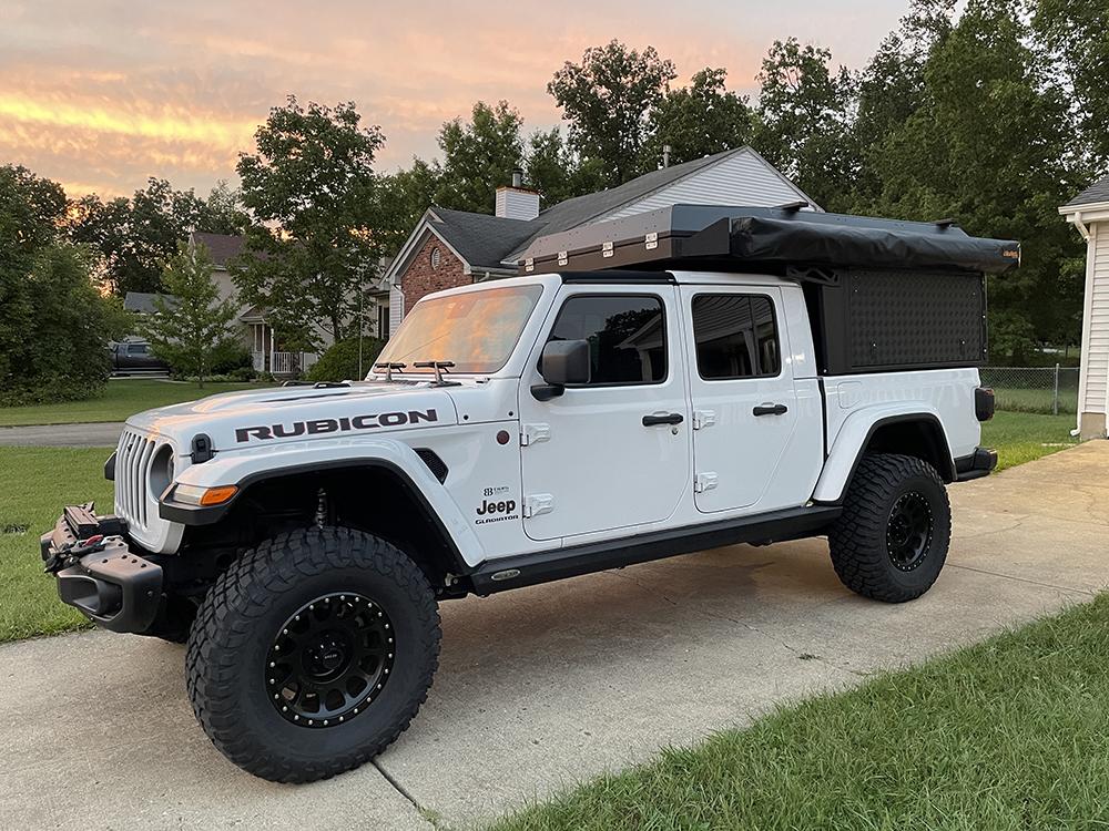 Jeep Gladiator Alu-Cab Canopy Camper Roll Call IMG_7583.JPG