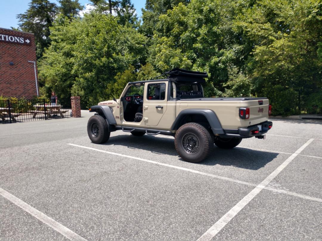 Jeep Gladiator mopar 2in lift 7F3B3334-2B58-47F4-9CB0-28C1A06378CE
