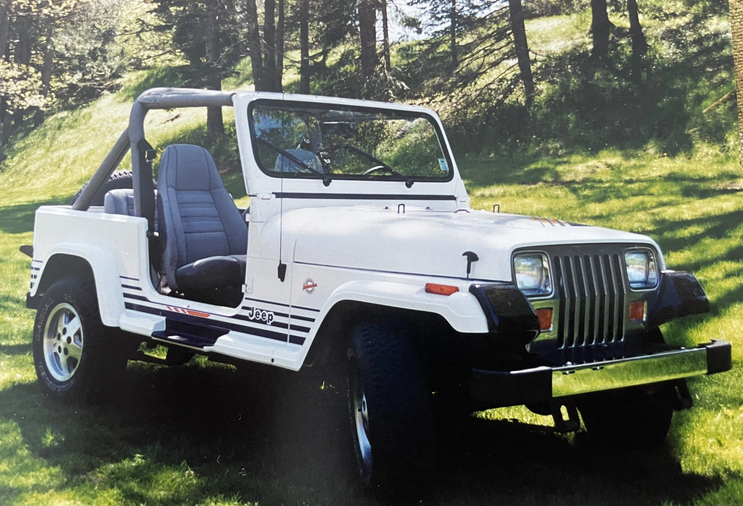 Jeep Gladiator BRIGHT WHITE Gladiator JT Club DAFD91E5-7870-474D-8E62-40F14D620083