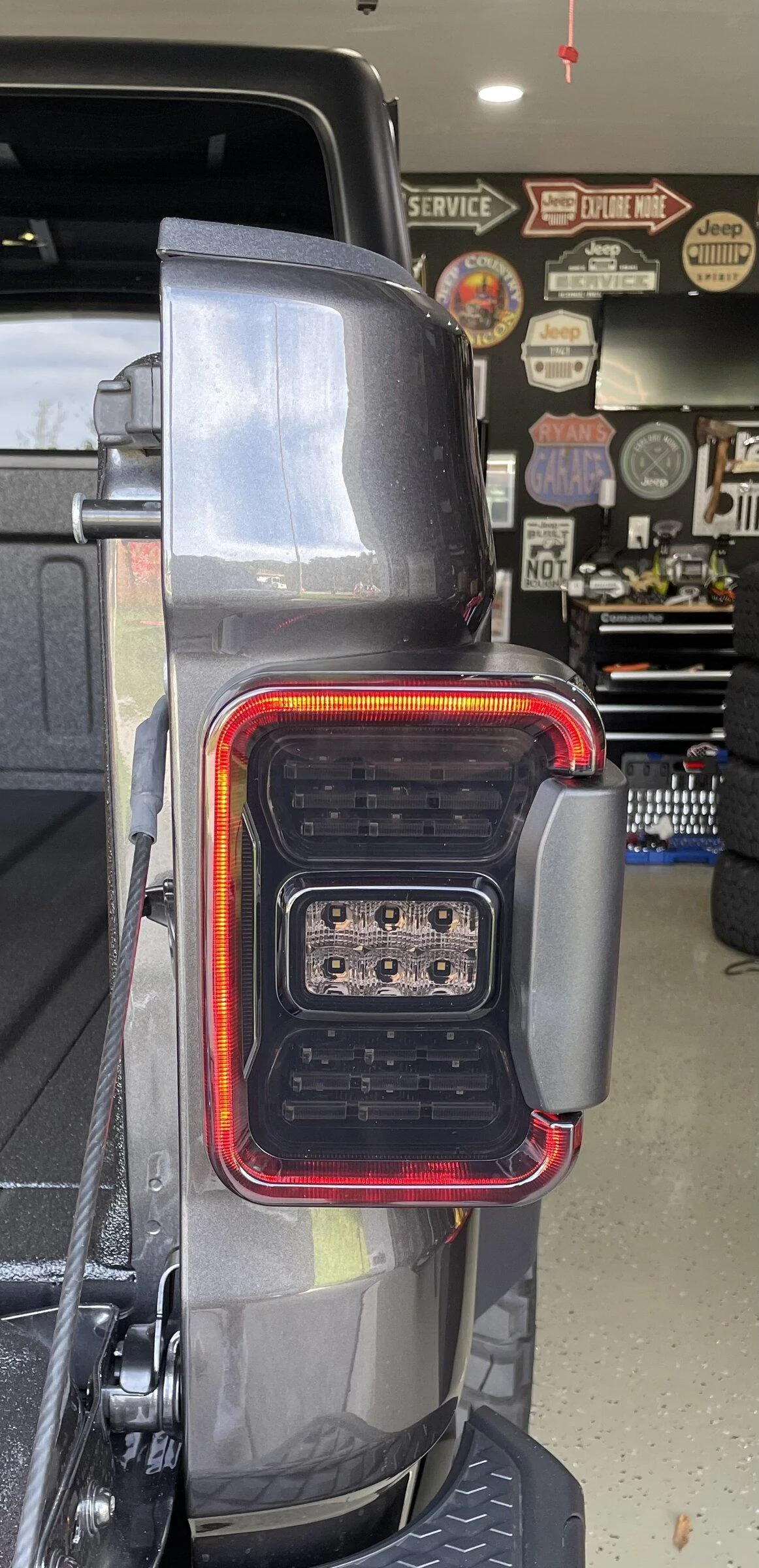 Jeep Gladiator Aftermarket LED taillights & Diode dynamics clear corner markers 75CCC645-863D-484E-A212-2336E6333609