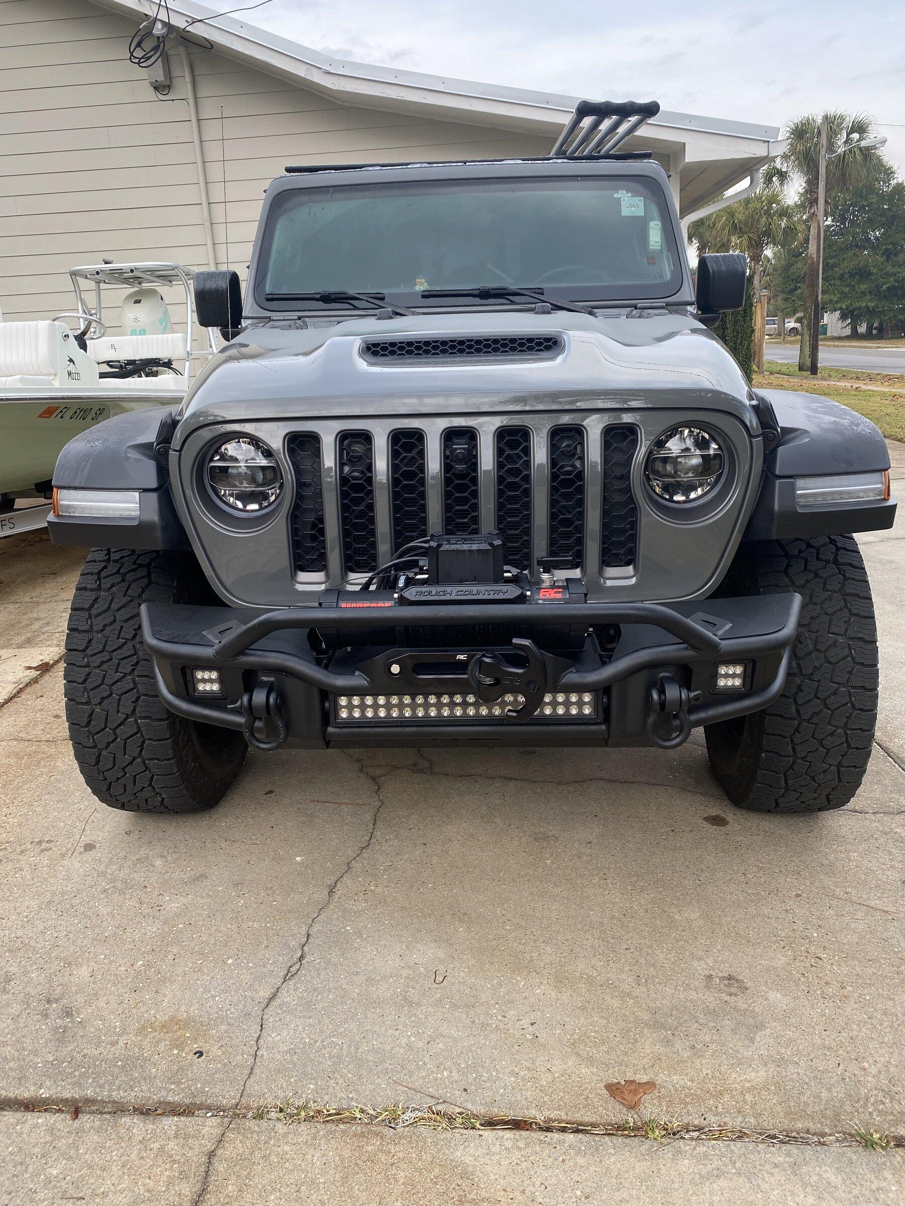 Jeep Gladiator Alu-Cab Canopy Camper Roll Call IMG_5844