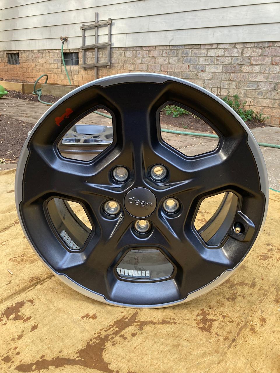 Jeep Gladiator Rubicon Take-off Rims - Will Ship IMG_6925