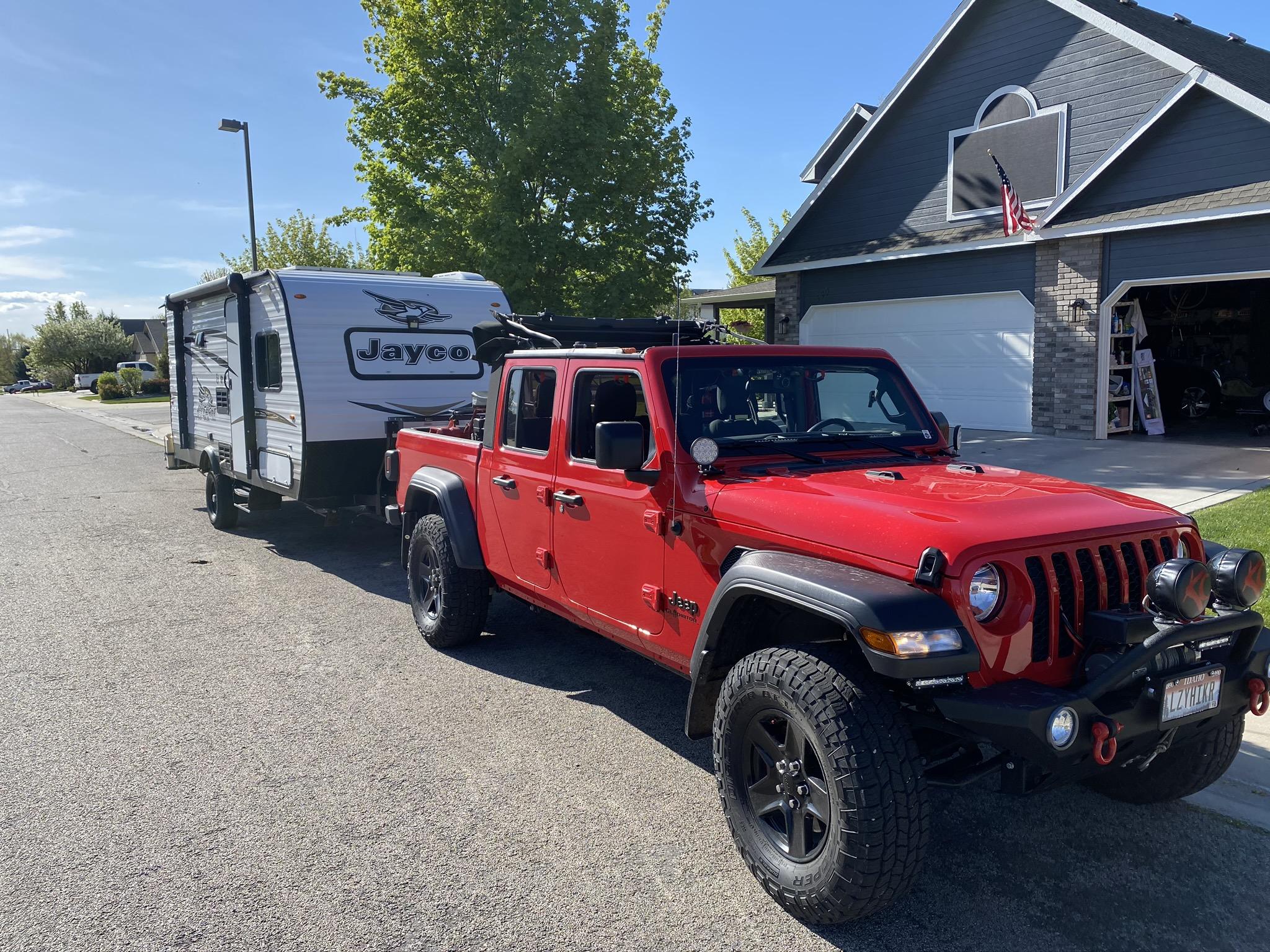 Jeep Gladiator Did you buy your JT because of the bed or for towing??? IMG_0314 (1)
