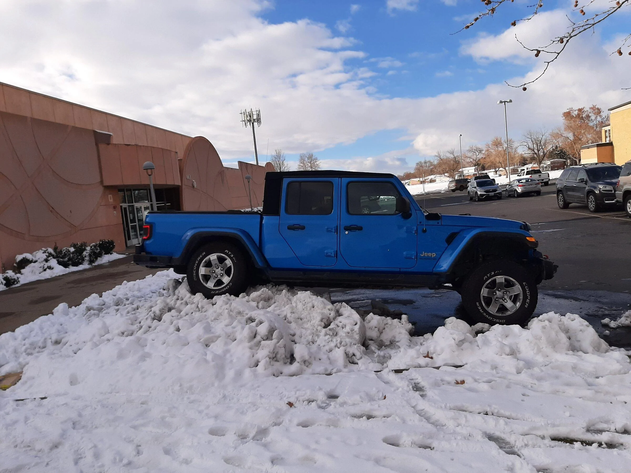Jeep Gladiator Let's see those winter wheeling shots! ? 20211217_145652