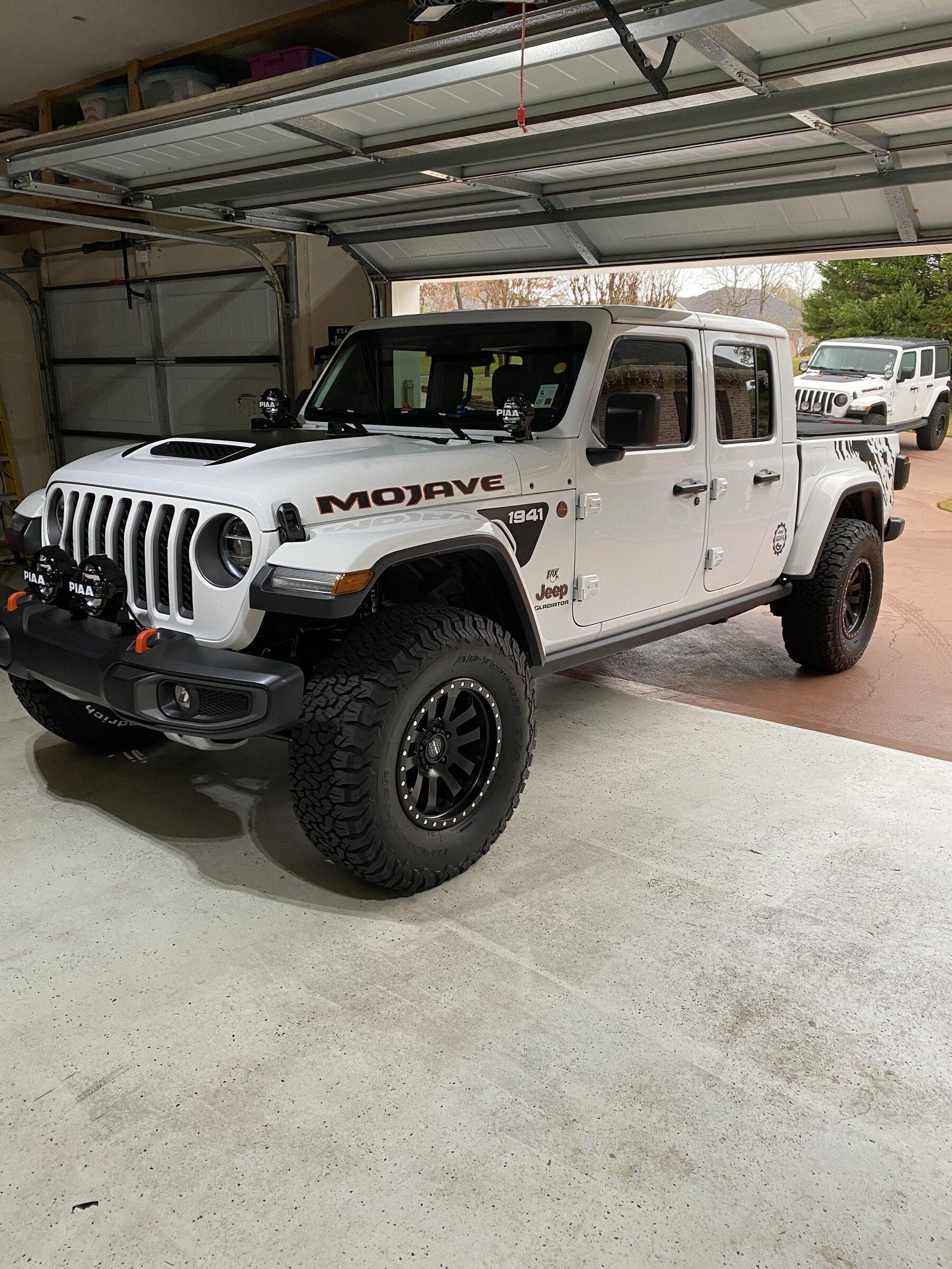 Jeep Gladiator Let's see those Mojave's and Mods 679E3378-9A19-4CAA-8D45-8EEBF0B3D950