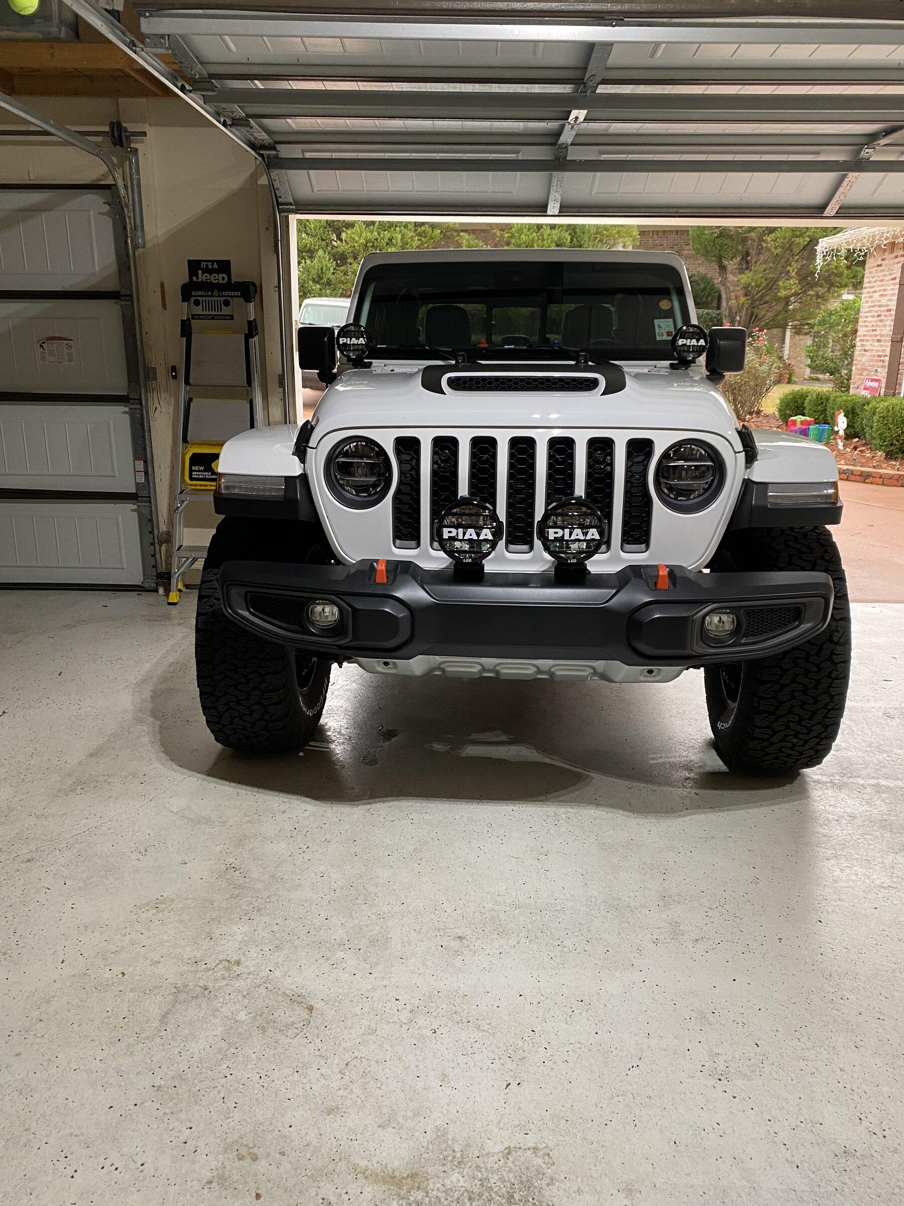Jeep Gladiator Let's see those Mojave's and Mods B06EB44D-4850-4DF0-9E1A-44124DFC5CC3