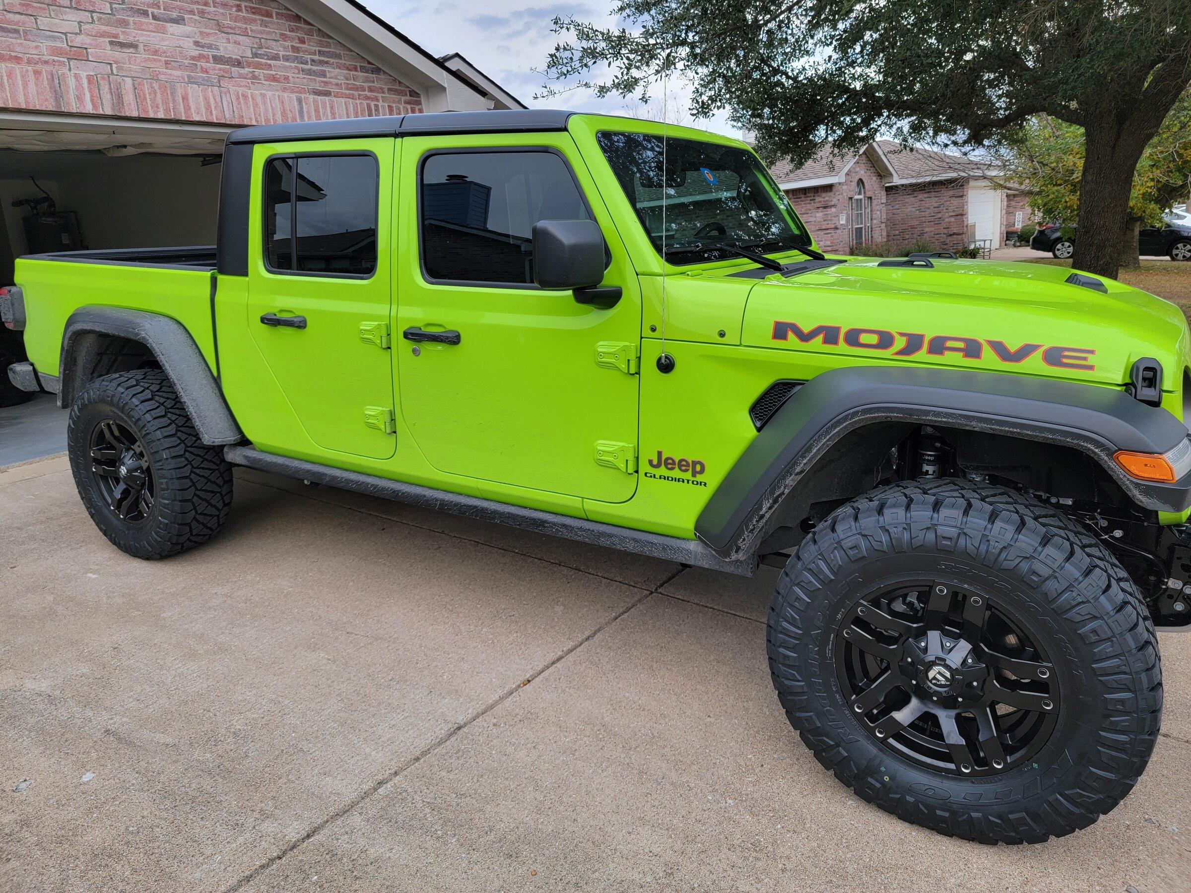 Jeep Gladiator 35s and No Lift Thread 20211217_164016