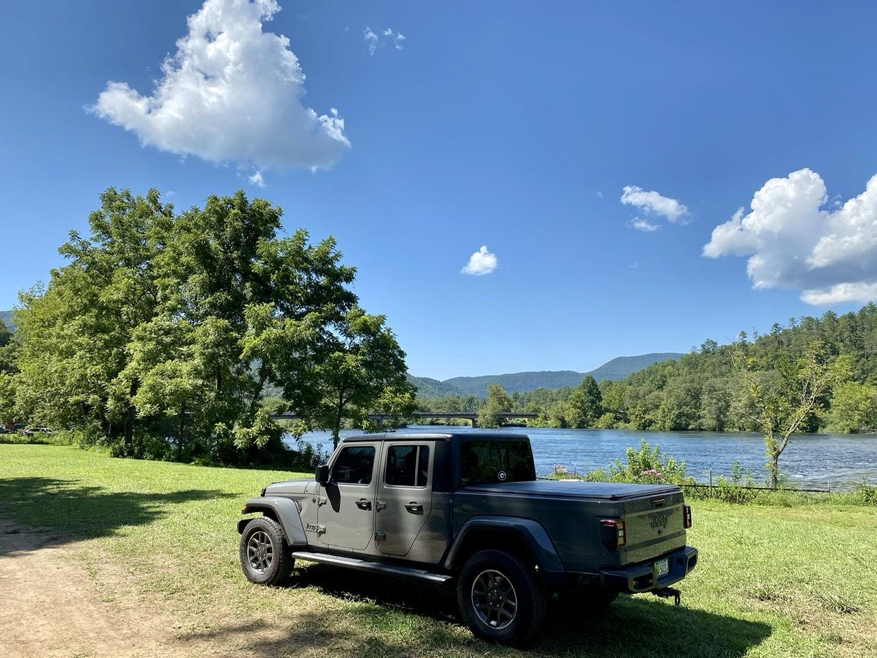 Jeep Gladiator STING GRAY Gladiator JT Club FF081973-32D4-4E5F-B212-B388E62DC226