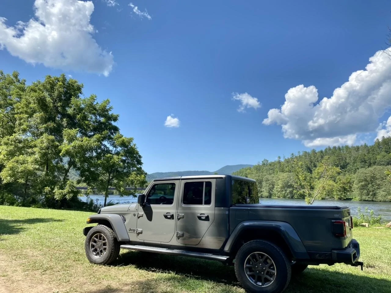 Jeep Gladiator STING GRAY Gladiator JT Club D8E9A065-CEED-45ED-B2F3-81BDBB3C681C