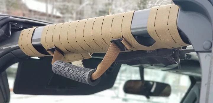 Jeep Gladiator Any Grab Handles that are easy to install with a Besttop Sunrider top? 20191218_122556_08f1adf2-118d-4761-b914-fa6183ba6b40_720x