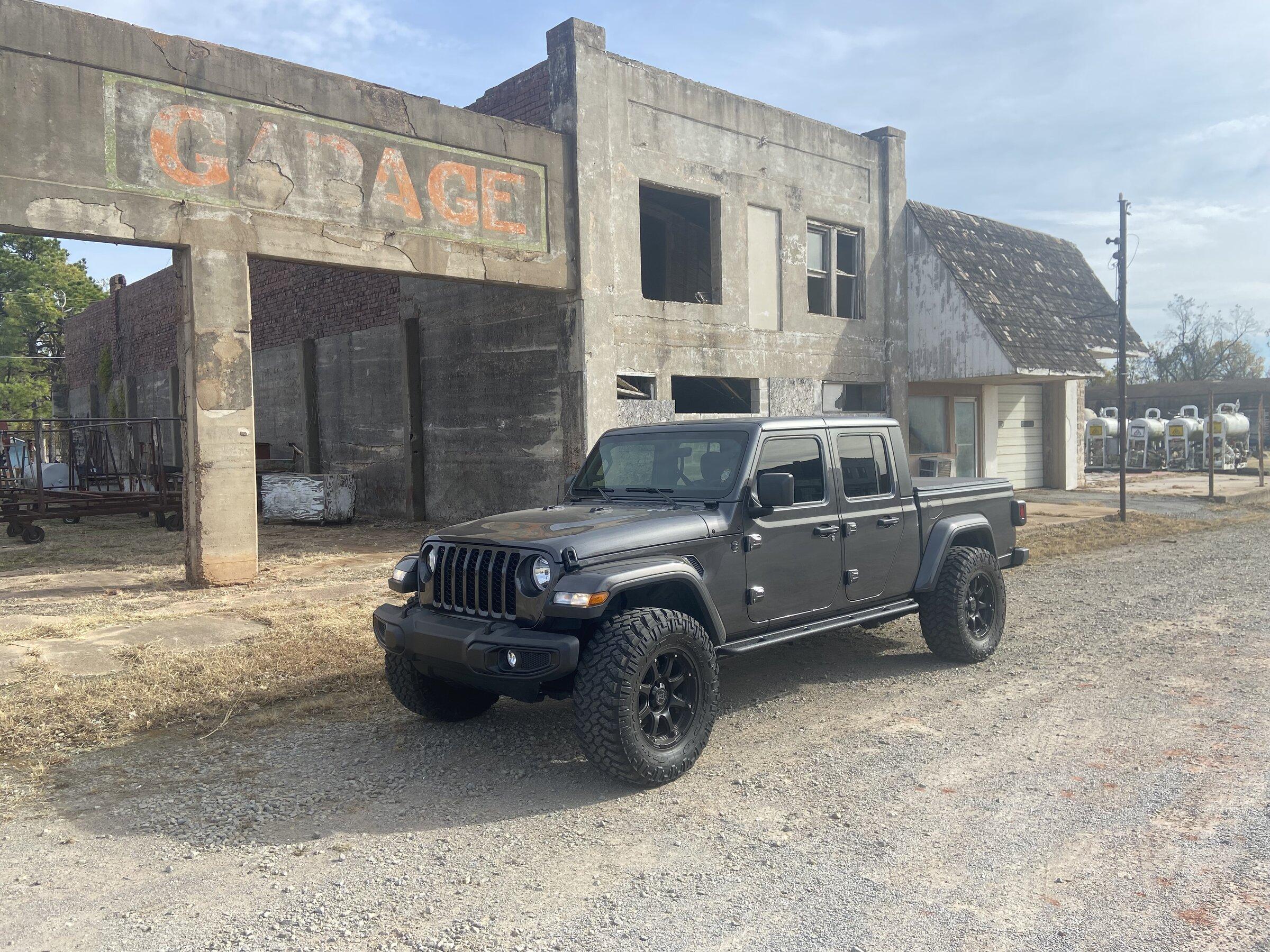 Jeep Gladiator Let’s see granite crystal jt’s with aftermarket wheels please EF38C845-8C53-4B91-A60F-C5C885A46FE1