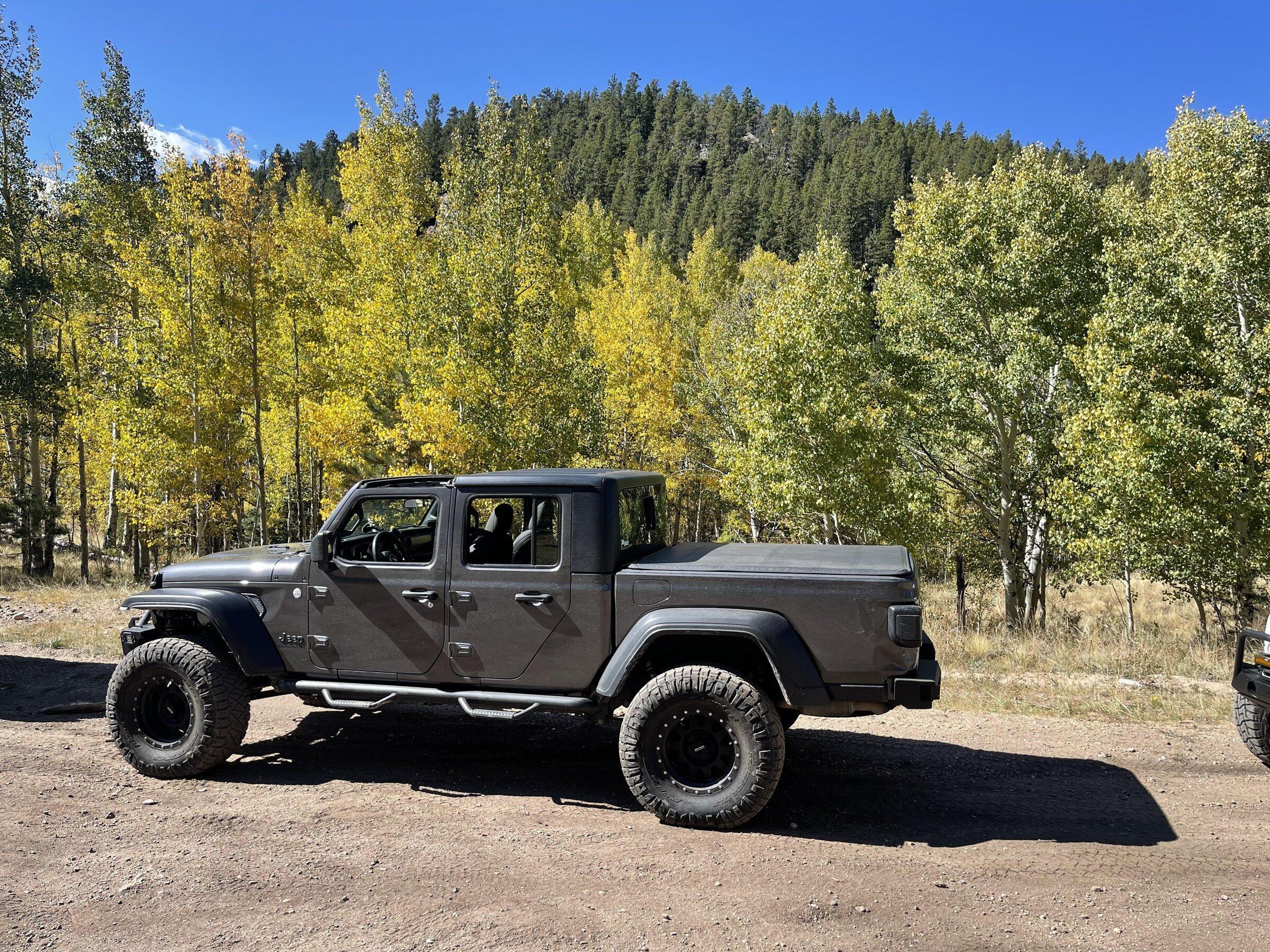 Jeep Gladiator Let’s see granite crystal jt’s with aftermarket wheels please 915DB6EF-0A58-40F3-A631-31B2EF9D6104