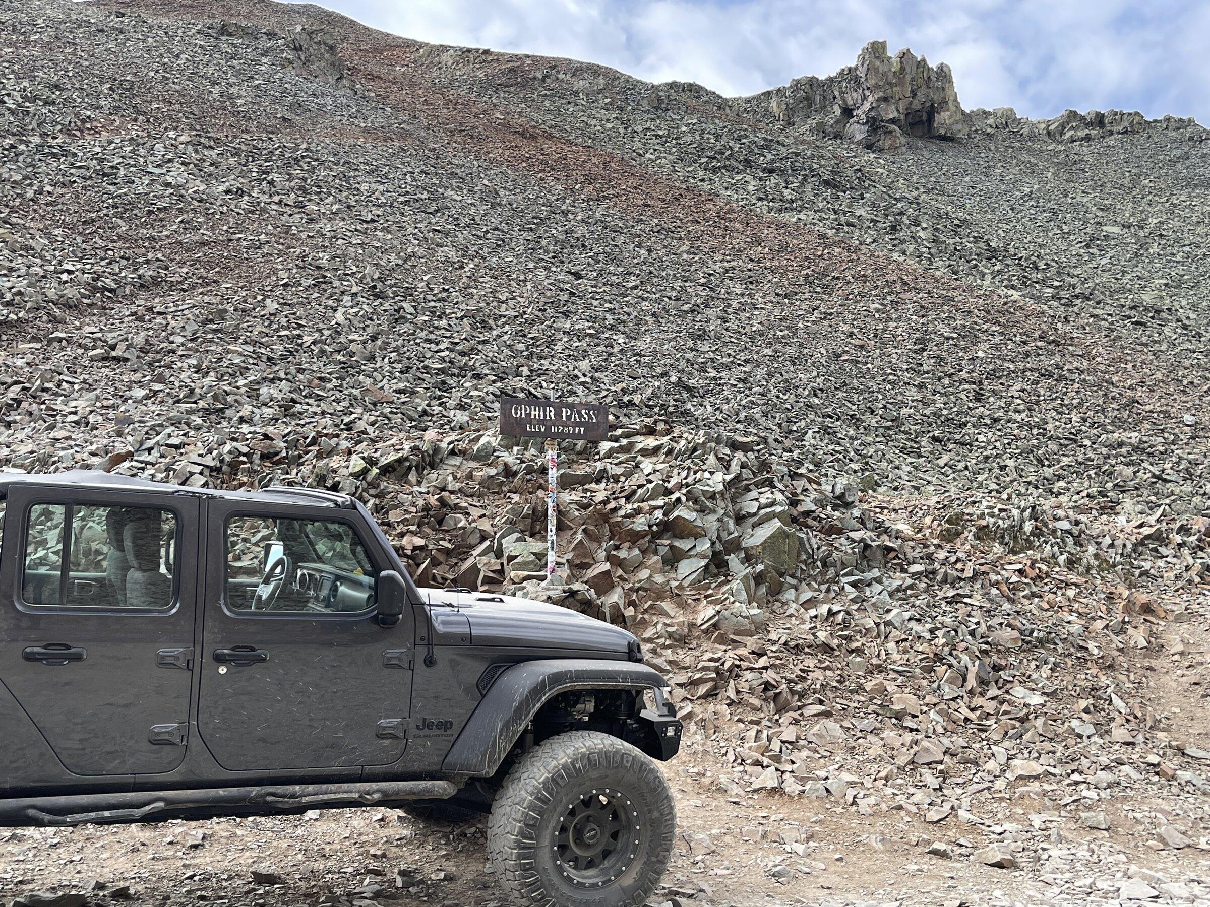 Jeep Gladiator Let’s see granite crystal jt’s with aftermarket wheels please CE1530AD-3F11-449D-A00F-64D4784DF256