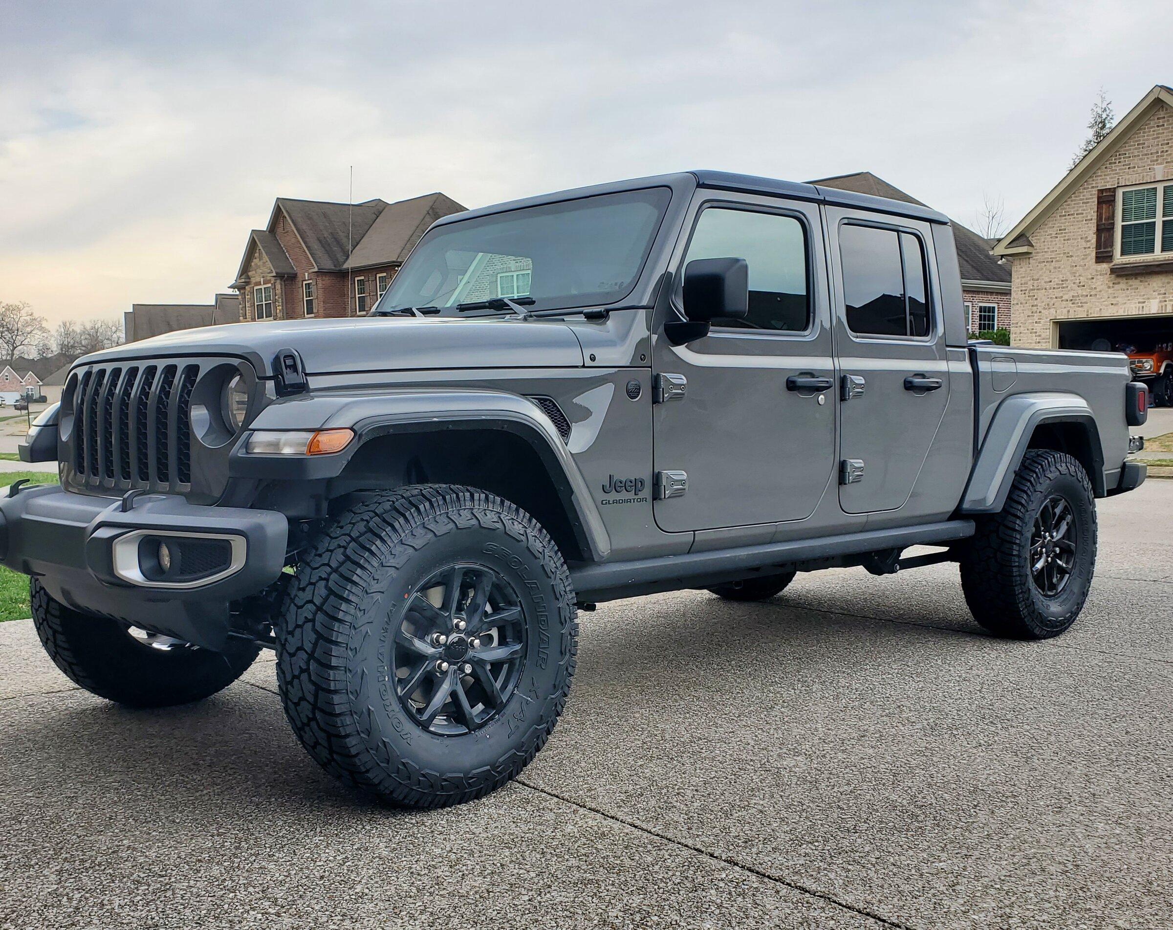 Jeep Gladiator Max Tow 35x12.5r17 Geolander X-AT 20211221_103217