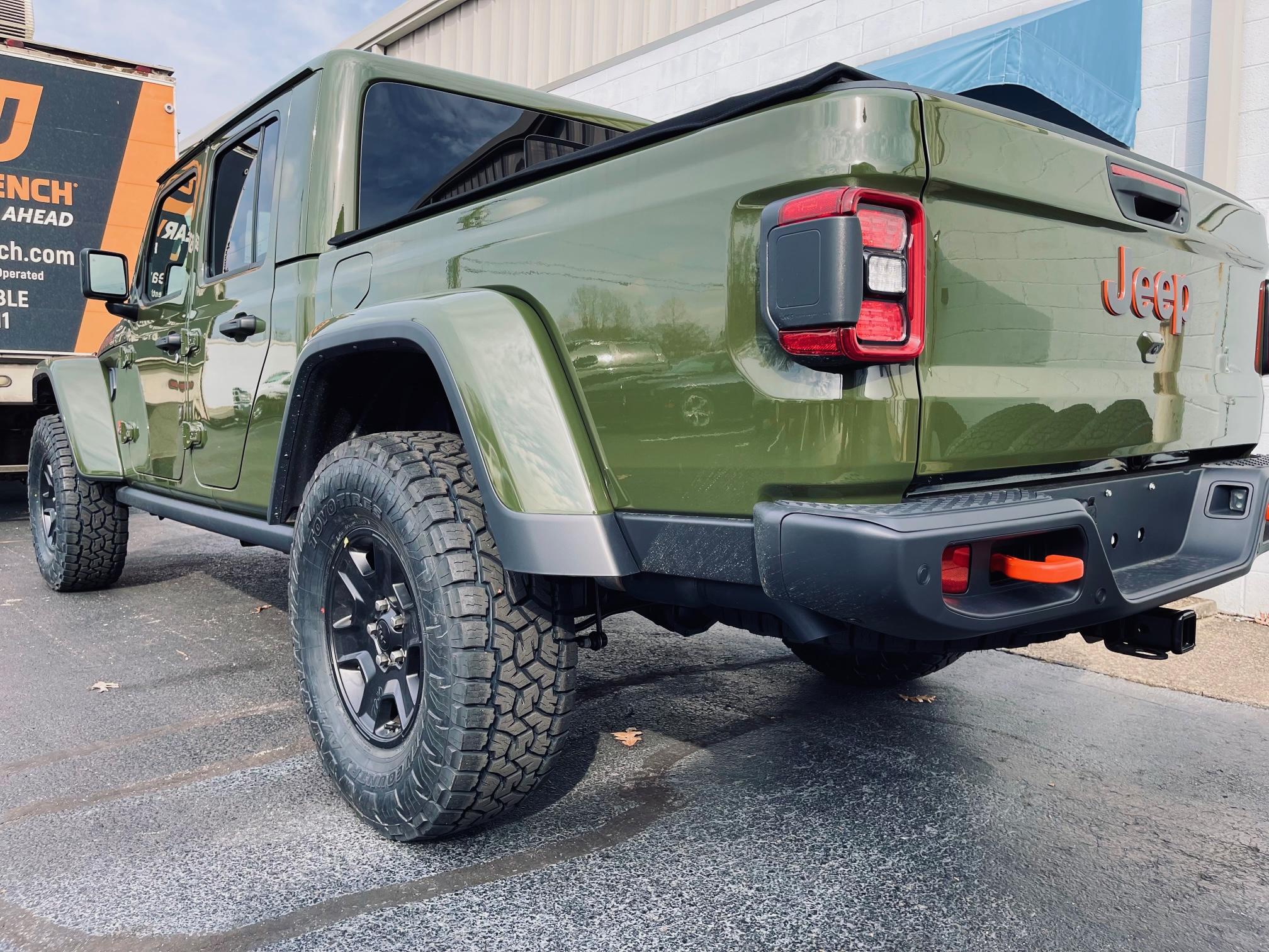Jeep Gladiator Best 35" A/T tires 1640135773218