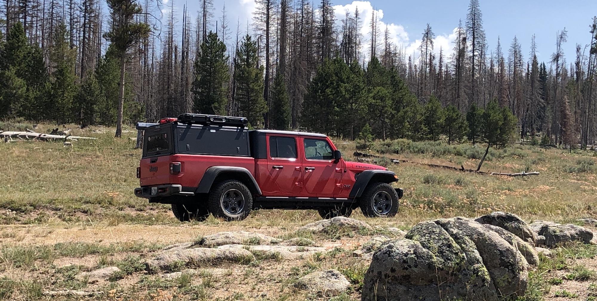 Jeep Gladiator Alu-Cab Canopy Camper Roll Call IMG_7416