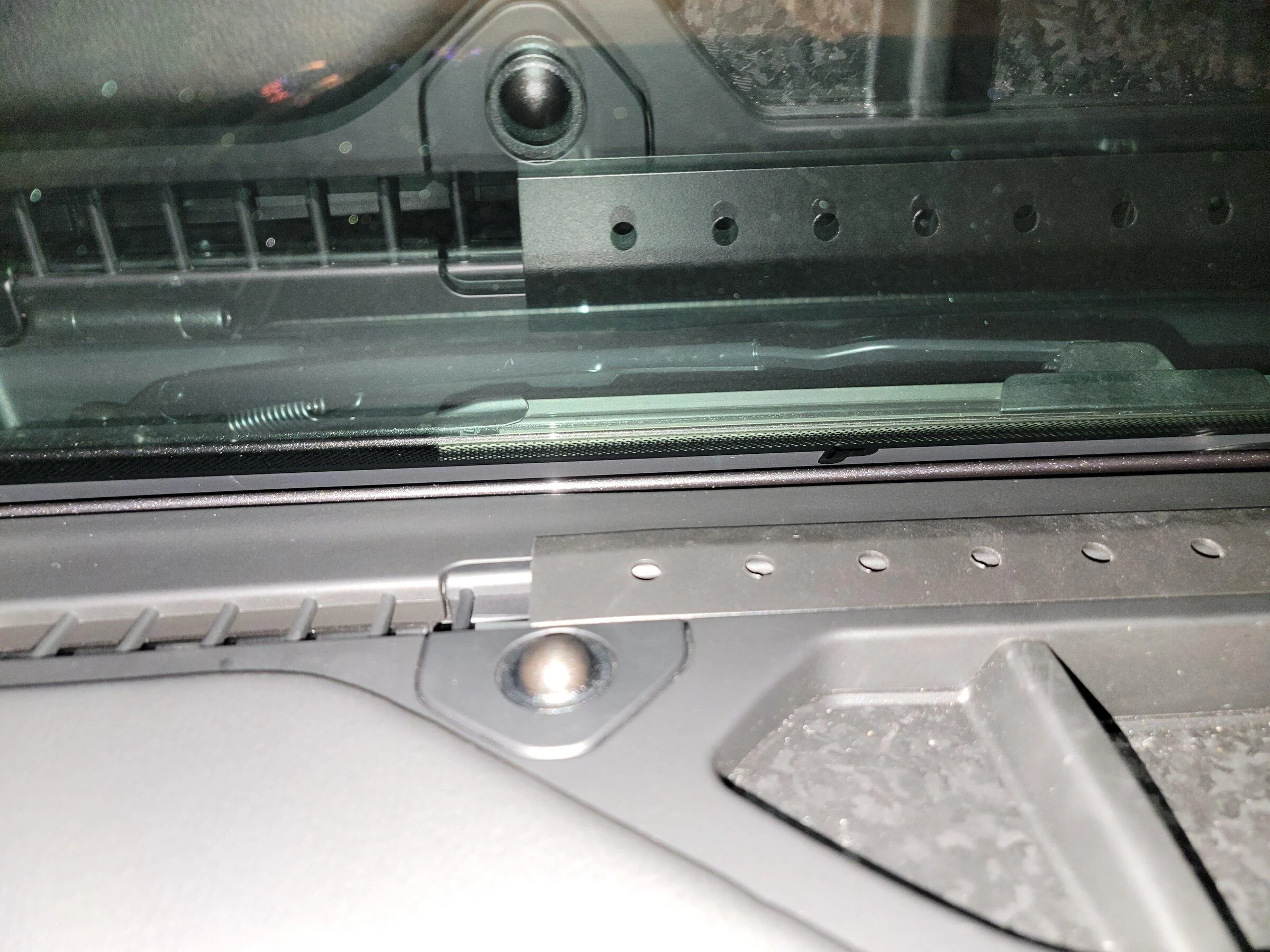 Jeep Gladiator Windshield Defroster fix mod from JL forum 20211221_223157