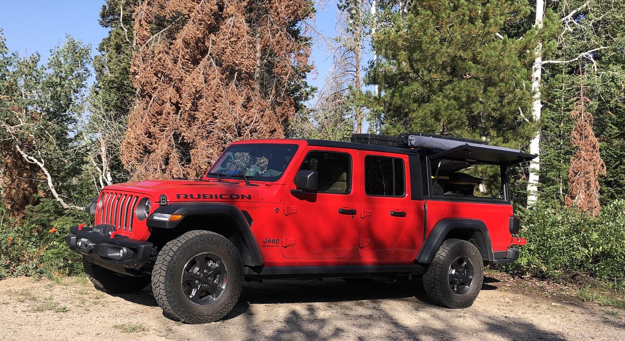 Jeep Gladiator Alu-Cab Canopy Camper Roll Call Alu-Cab 01