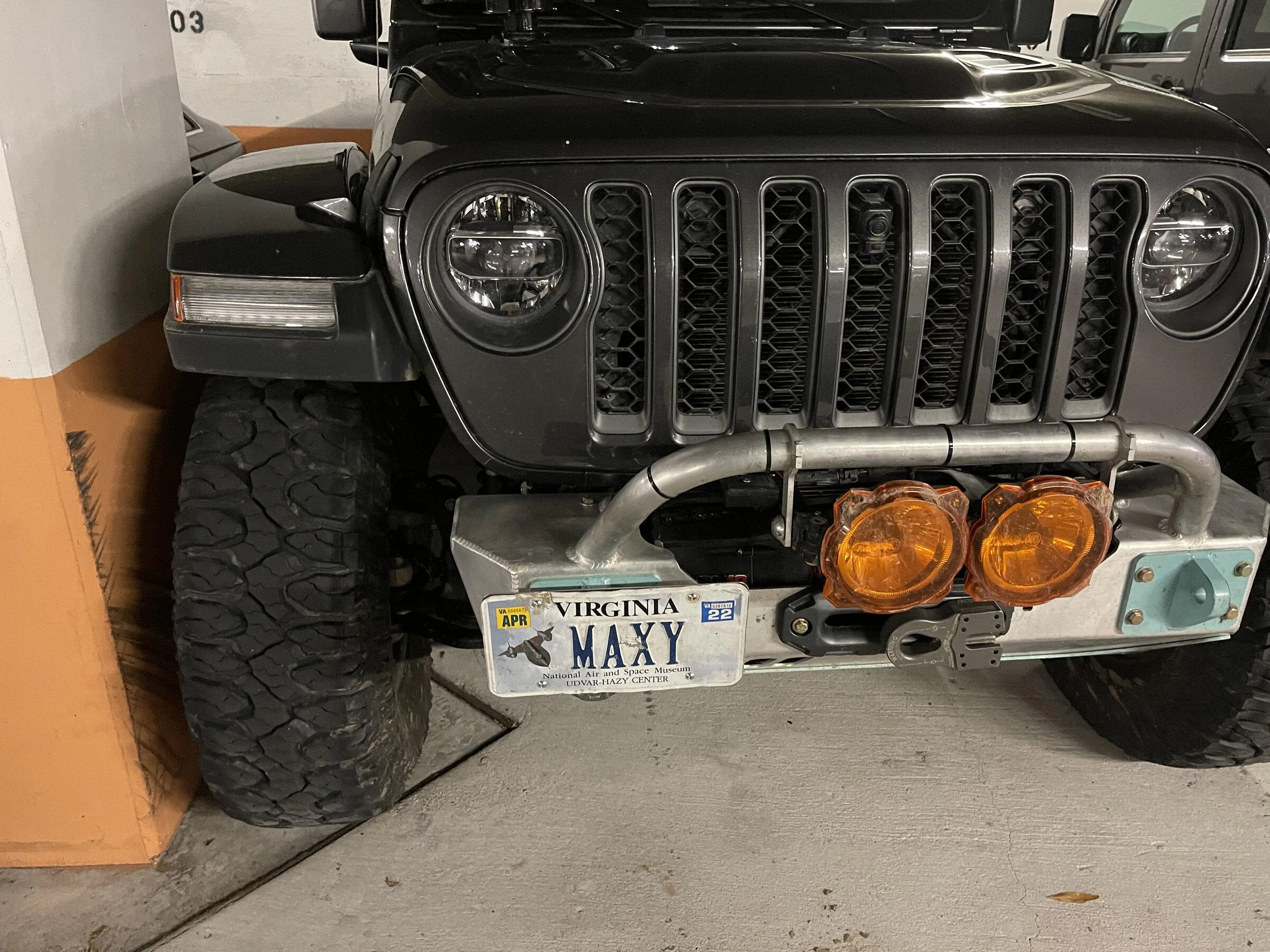 Jeep Gladiator Front License Plate Mounting Ideas... what do you think? IMG_1091