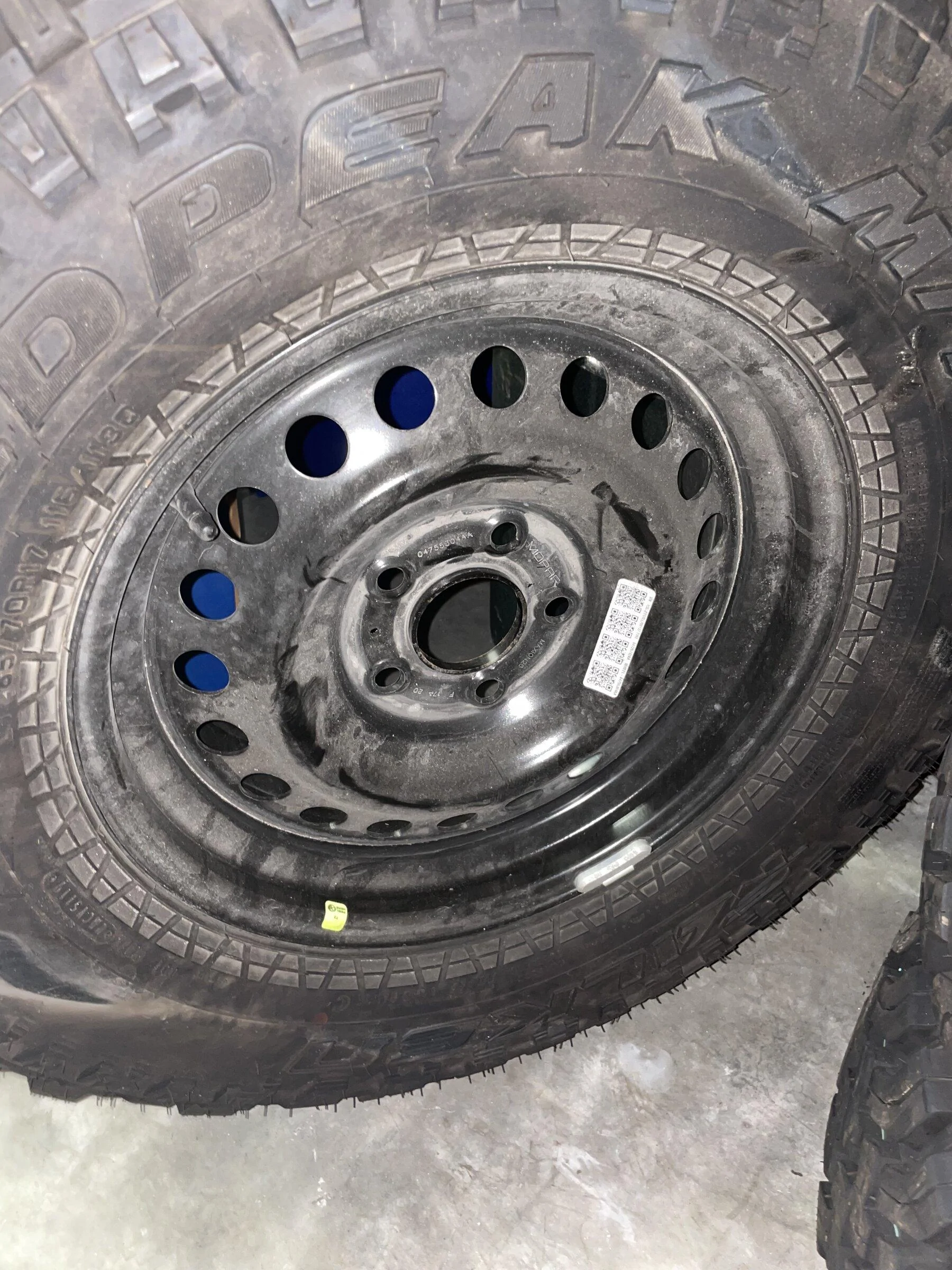 Jeep Gladiator 5 Mojave Wheels and Tires-$900 76E342CD-790F-4F77-8468-FC491A76EFCA
