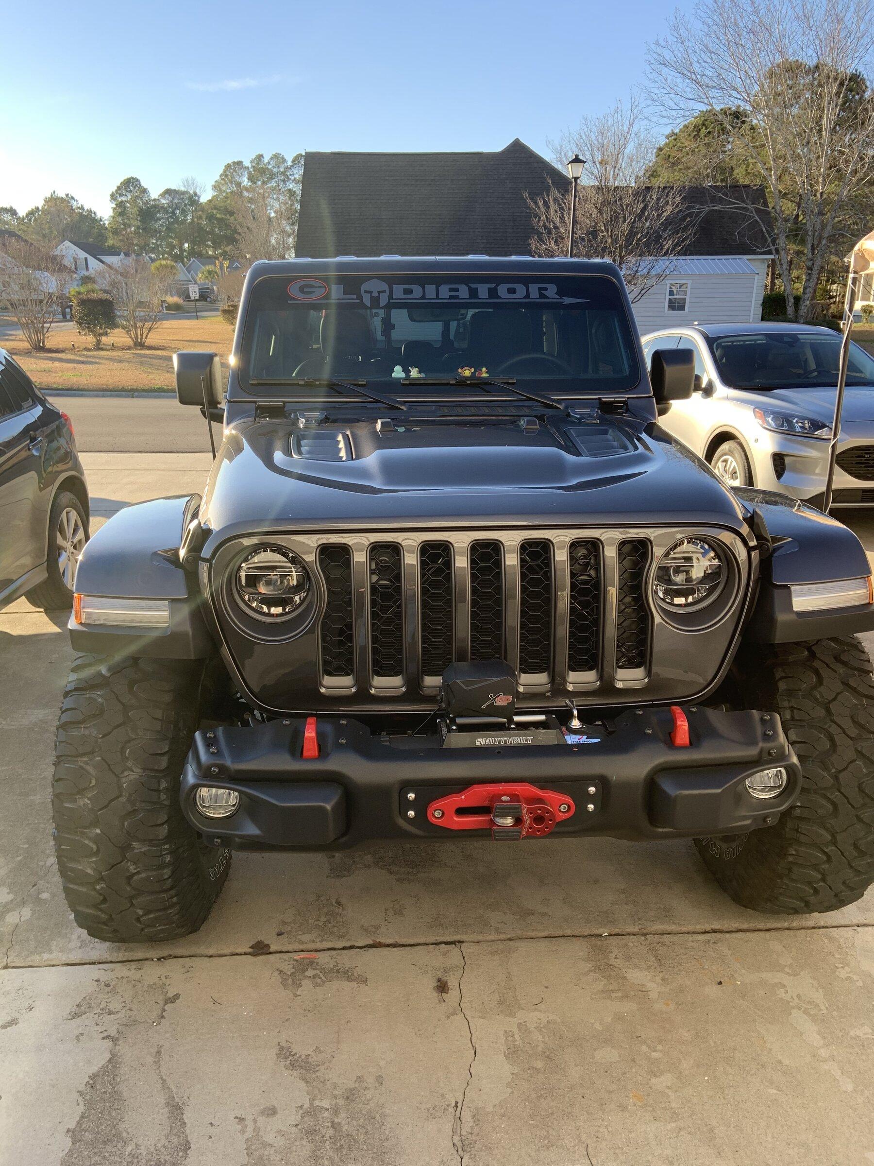 Jeep Gladiator GRANITE CRYSTAL JT Gladiator Club C457AD8C-A8B0-4543-AA99-2F99946F191D