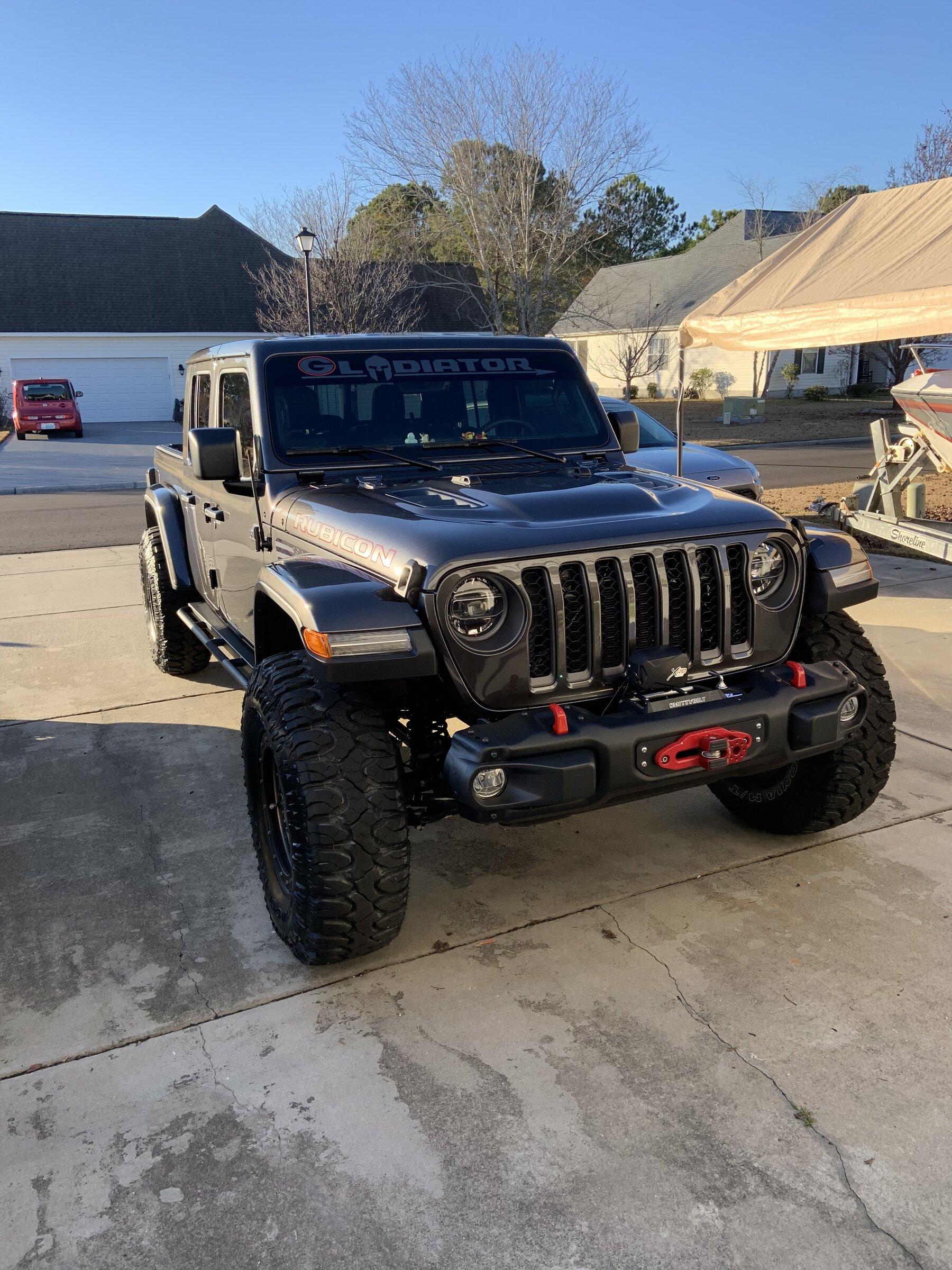 Jeep Gladiator GRANITE CRYSTAL JT Gladiator Club 2F8DC2A0-66BC-4501-A29A-9A4993B0042E