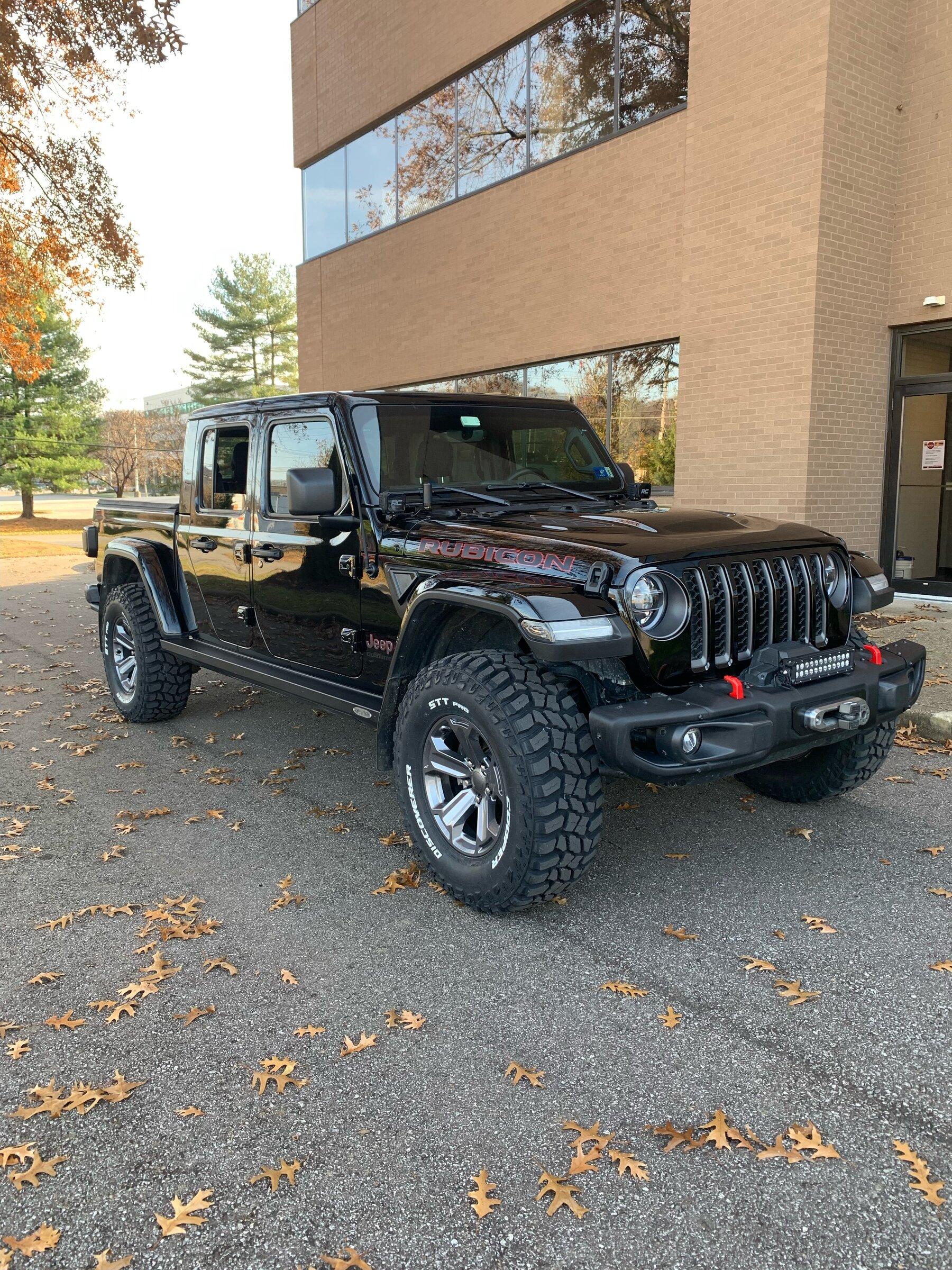 Jeep Gladiator BLACK Gladiator JT Club IMG_3043