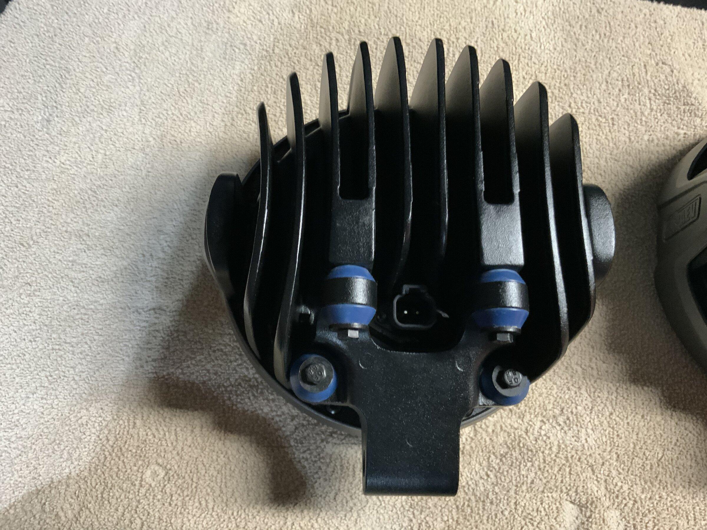 Jeep Gladiator AEV 7000 Series Light & Maximus-3 Light Bracket. 7BEF48B9-0C35-467B-A2FC-6E1DBCA543C7
