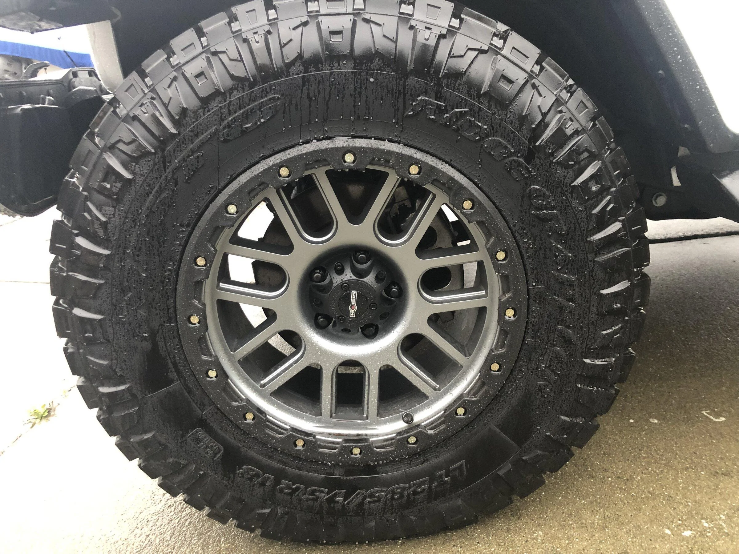 Jeep Gladiator 18” Vision Nemesis on 35” Nitto Tires 23958876-03DC-47A5-8D54-8C5F8B7FB6EB