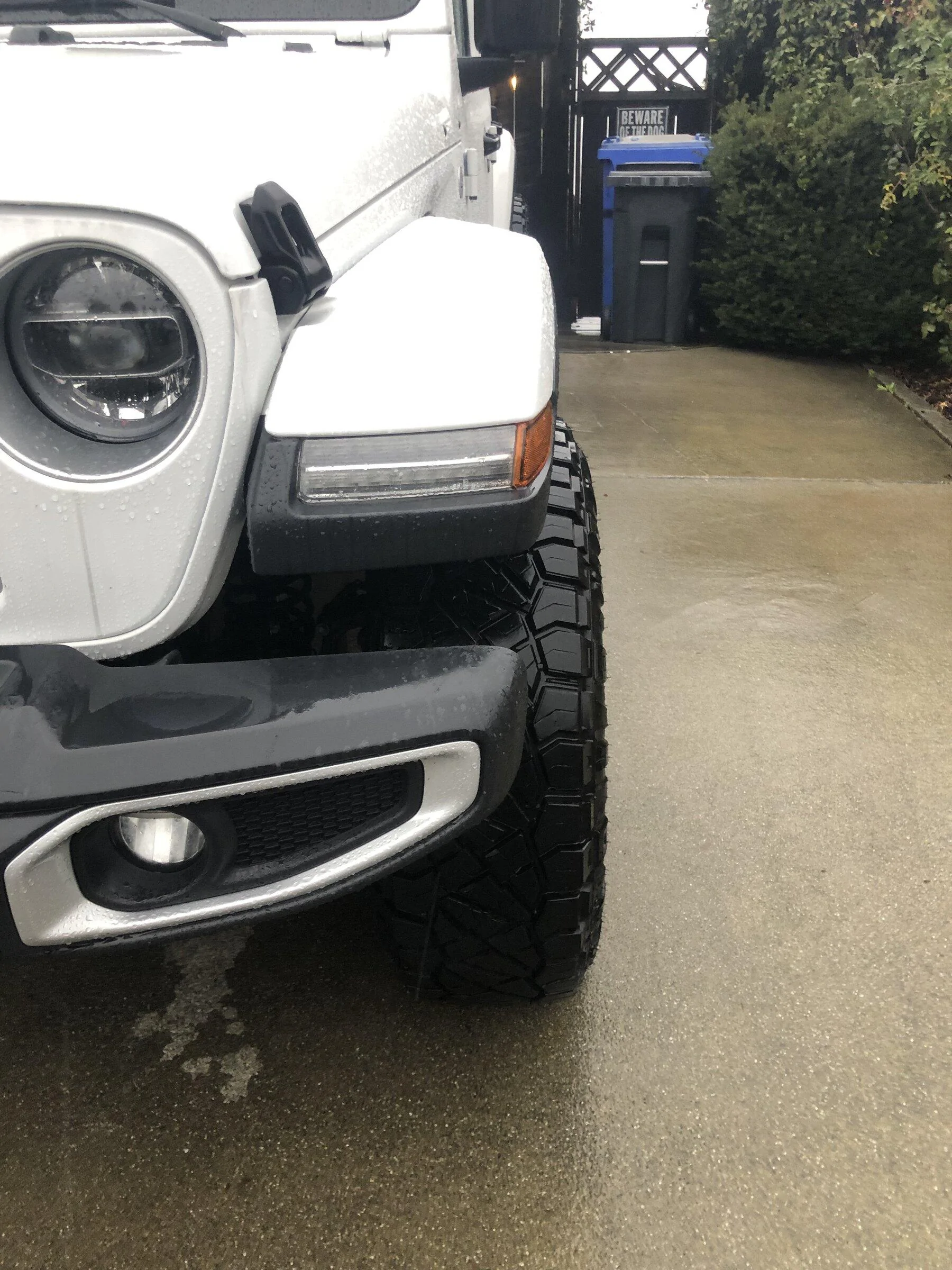 Jeep Gladiator 18” Vision Nemesis on 35” Nitto Tires A154393B-EFEE-4DFC-90B3-E205647557C2