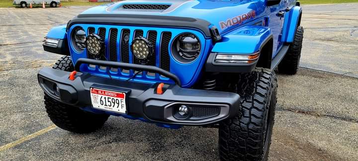 Jeep Gladiator Does anyone make a light bar for the MOJAVE front bumper? Here is one from a JK for $80! FB_IMG_1640436372798