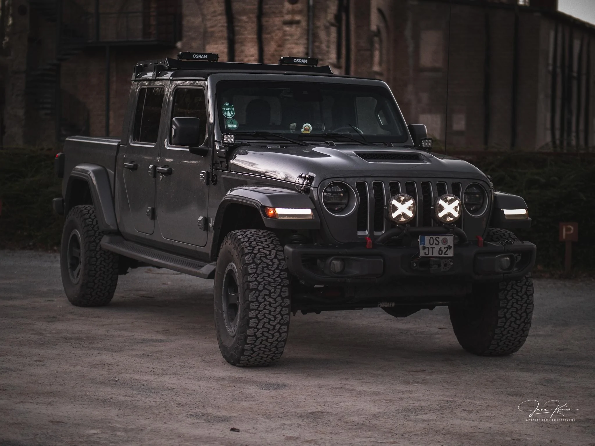 Jeep Gladiator Gladiator Glamour Shots DC1BD62C-6AF6-4688-9043-EB49D33D5977