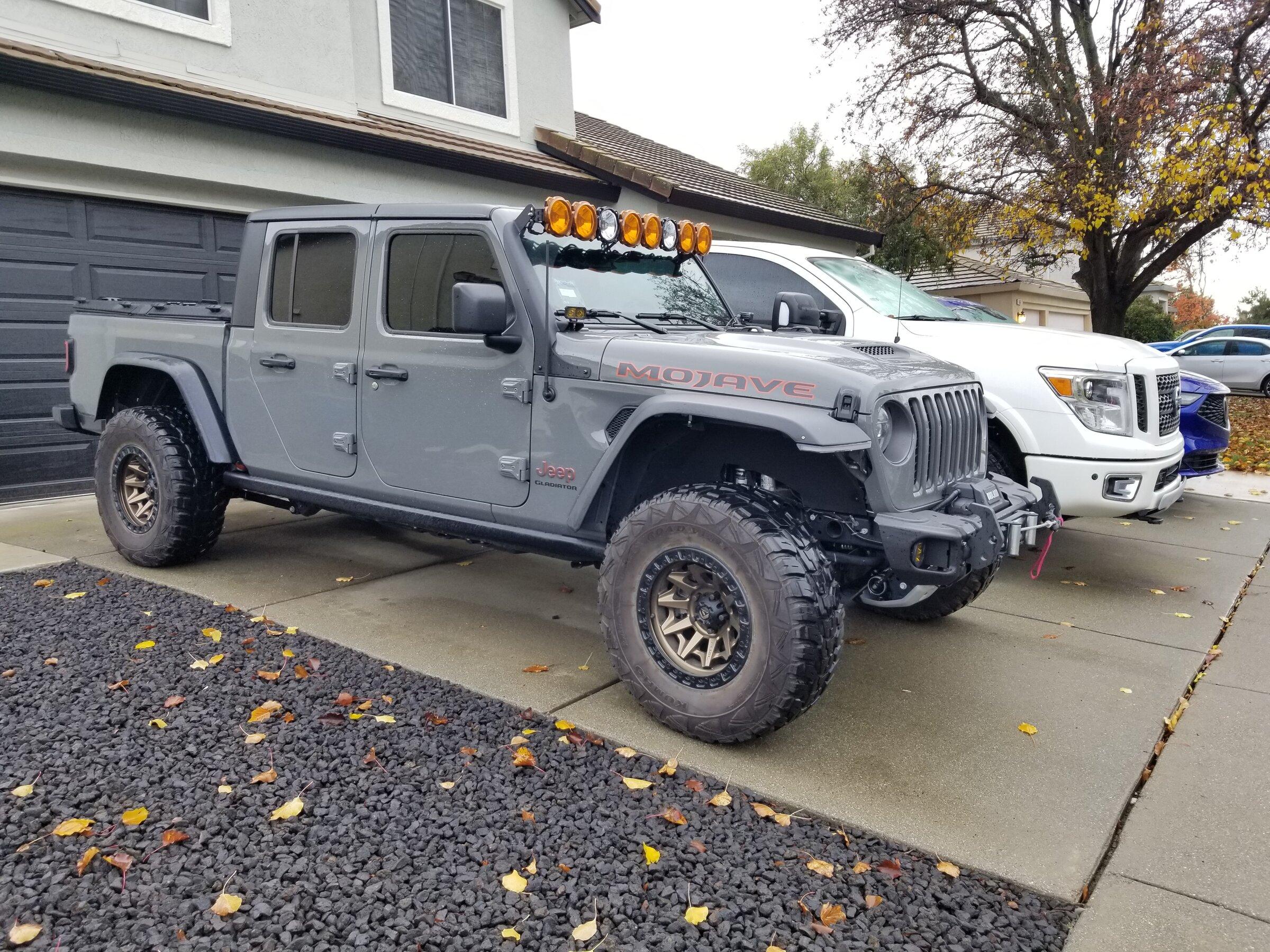 Jeep Gladiator Rugged Ridge rear inner fender liners 20211226_085915