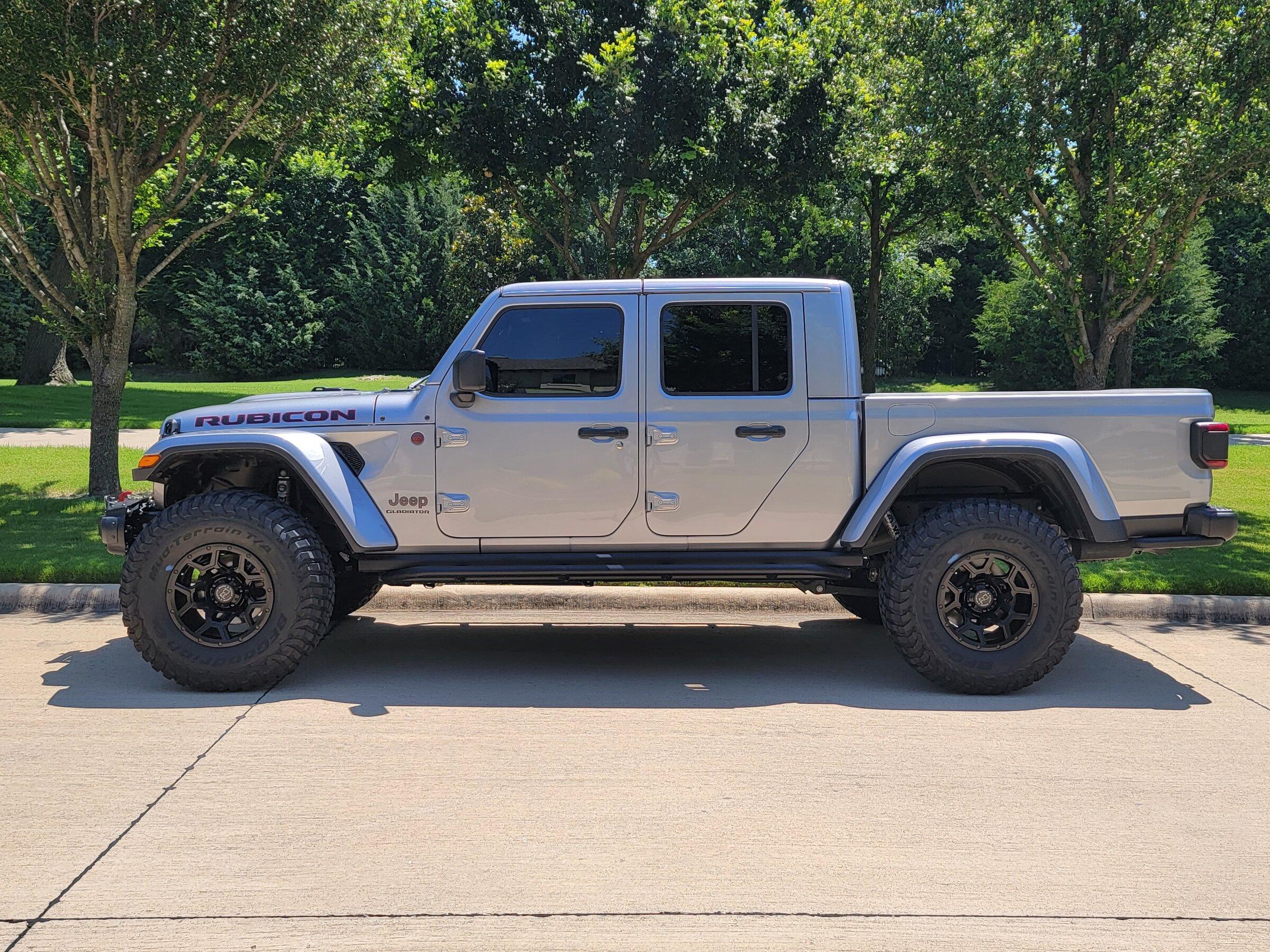 Jeep Gladiator Just got tires for Christmas!! Help me pick wheels. 20210616_115713