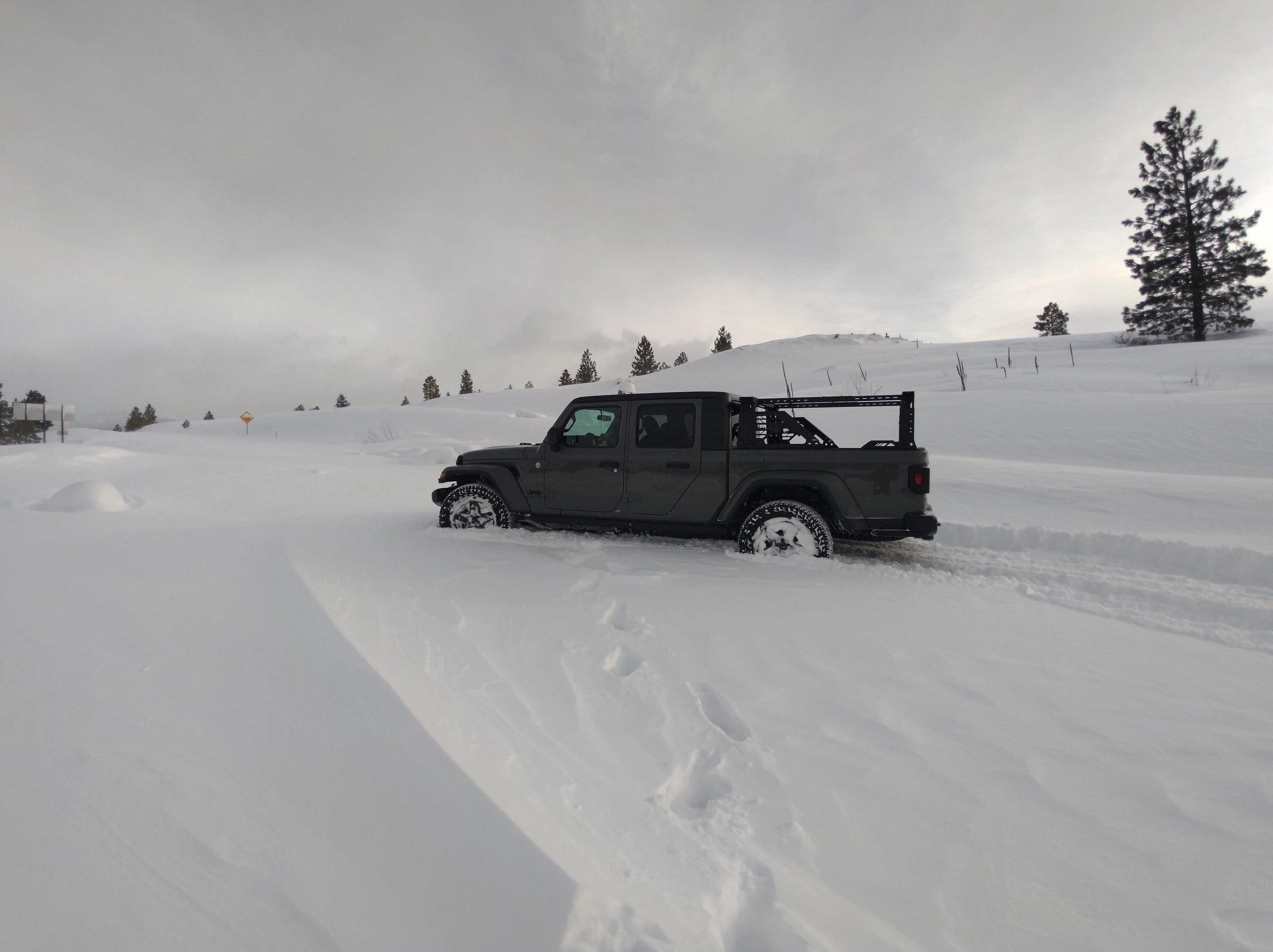 Jeep Gladiator Let's see those winter wheeling shots! ? IMG_20211226_091451041