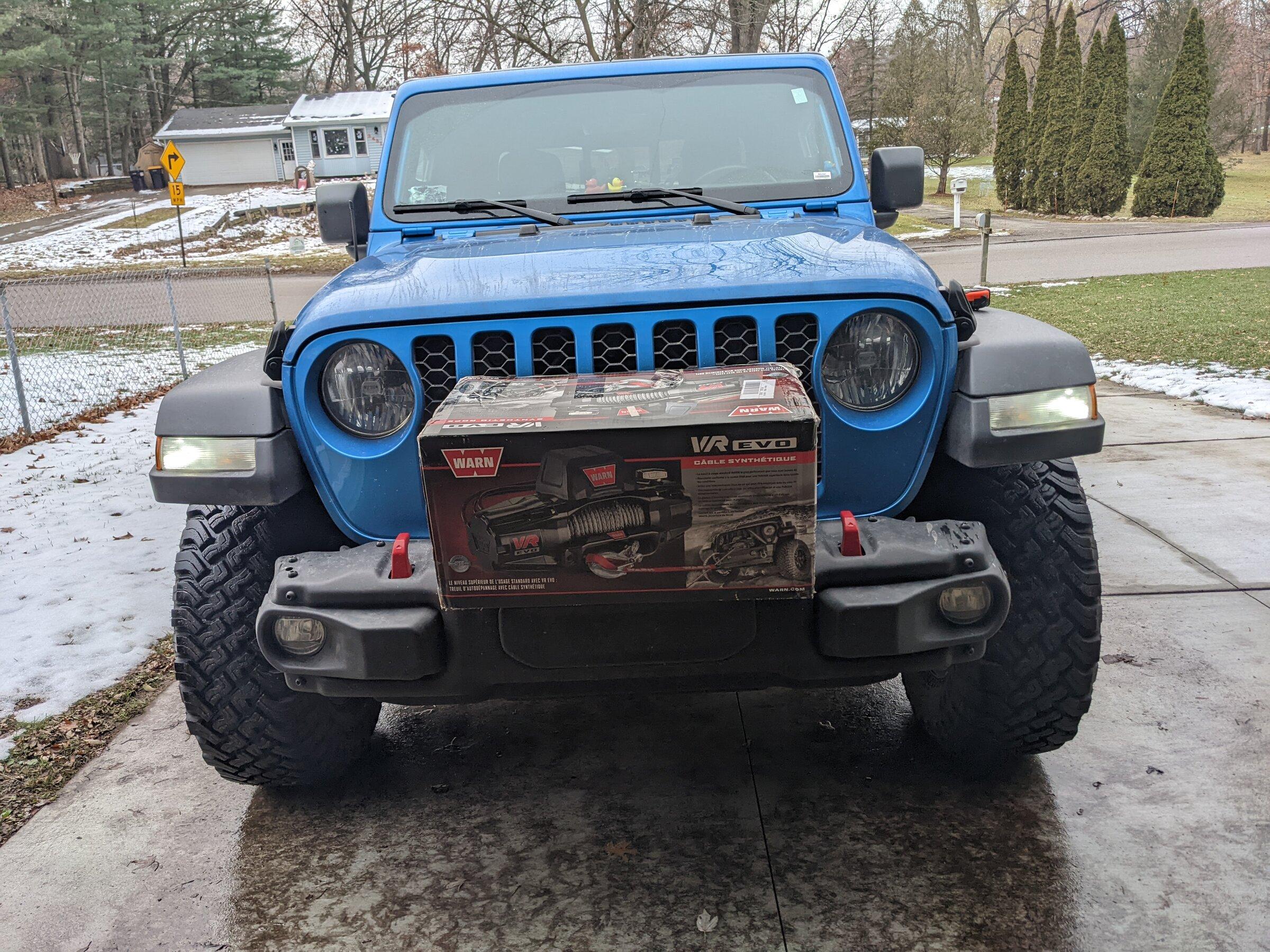 Jeep Gladiator Show off your Santa presents here PXL_20211201_204354743