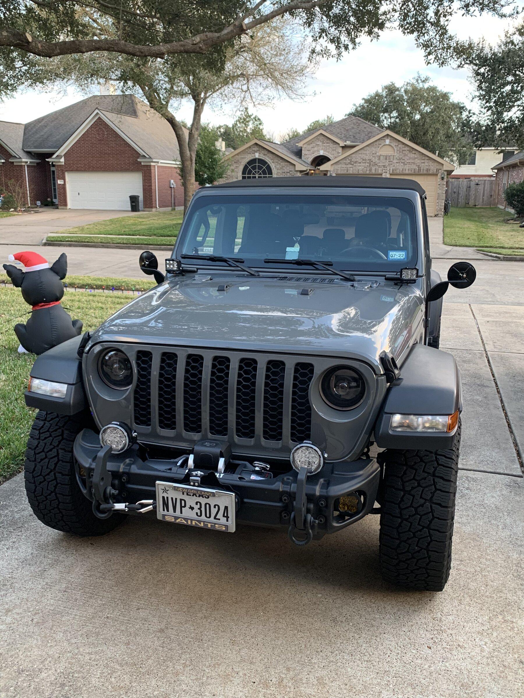 Jeep Gladiator New Cowl Lights and Auxillary Wiring IMG_2178.JPG