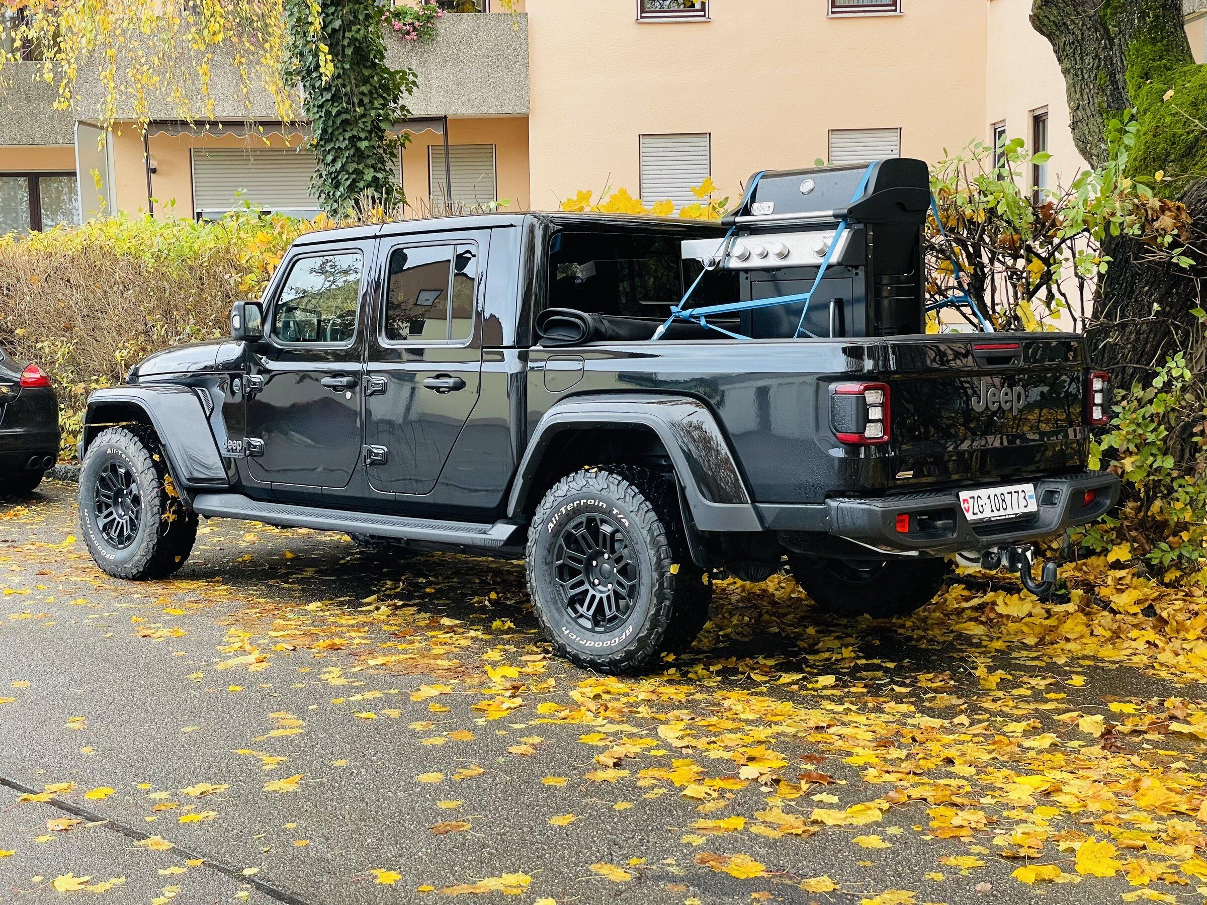 Jeep Gladiator What did you HAUL in your JT today? 66E9F5EC-A86E-4115-AF7B-2D9737AB8554