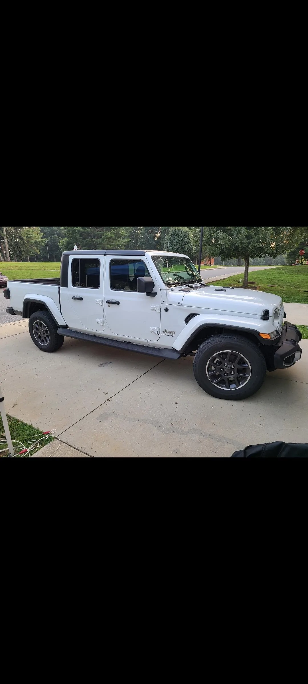 Jeep Gladiator bigger tires on unlifted Sport S Screenshot_20211227-113659_Gallery