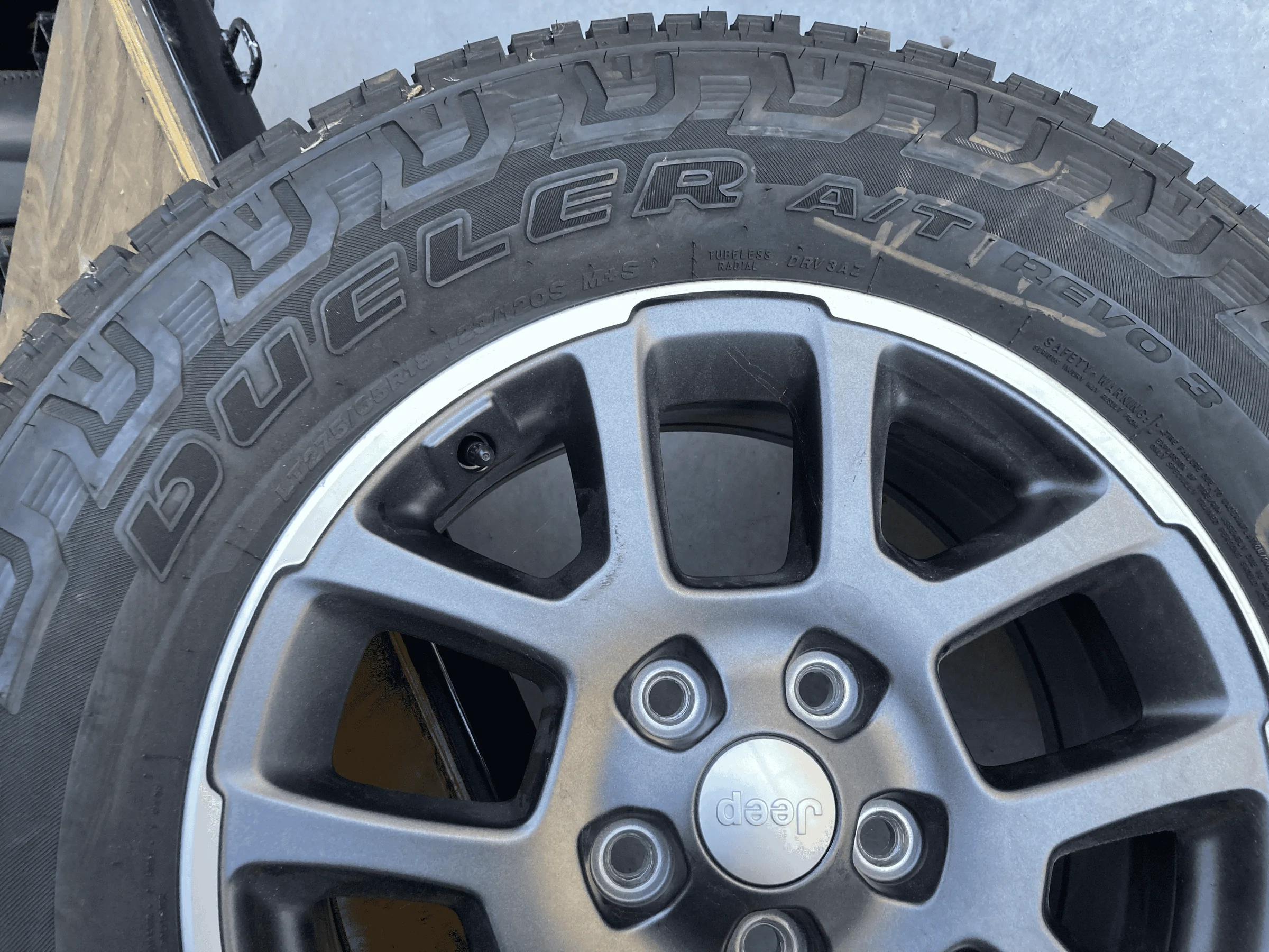 Jeep Gladiator Revo3 275/65R18 Spare w/Overland Rim Free to good home tempImageH50h6