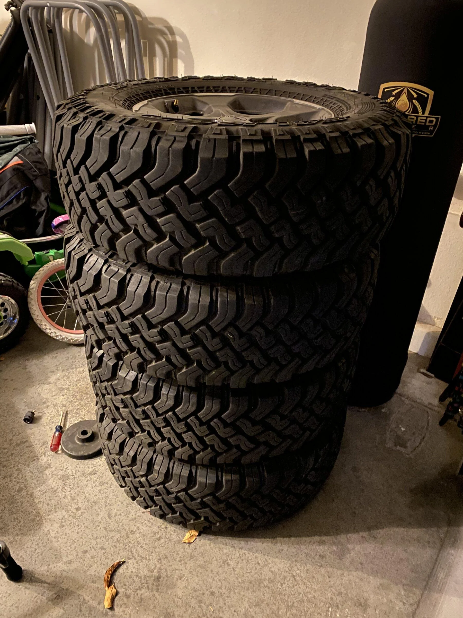 Jeep Gladiator 5 Rubicon Takeoff Wheels/Tires - $800 E9B897D3-40E6-42D8-888B-991A0FDB6507