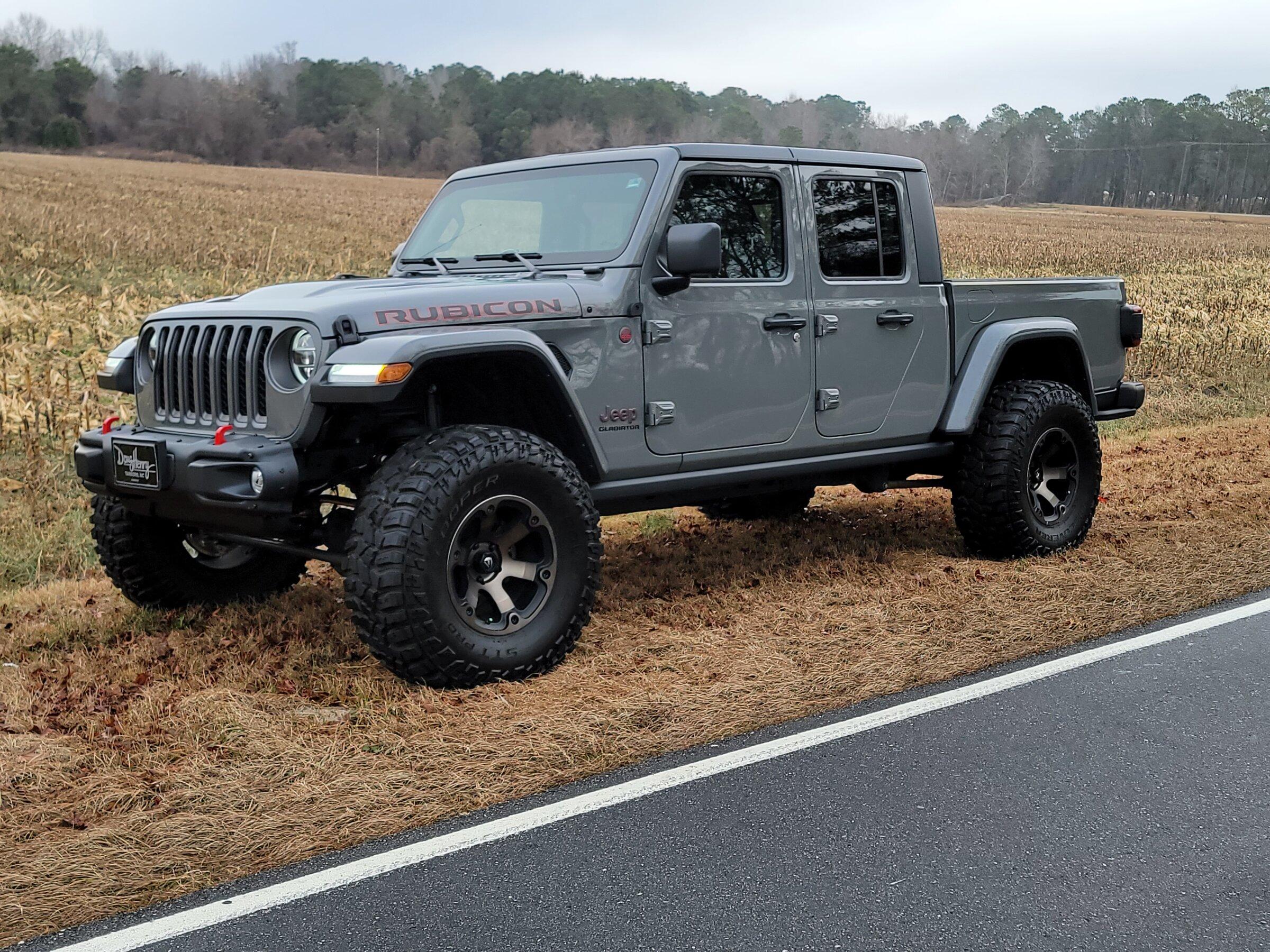 Jeep Gladiator Lets see all those Gladiators with lifts and bigger tires! 20211228_094150