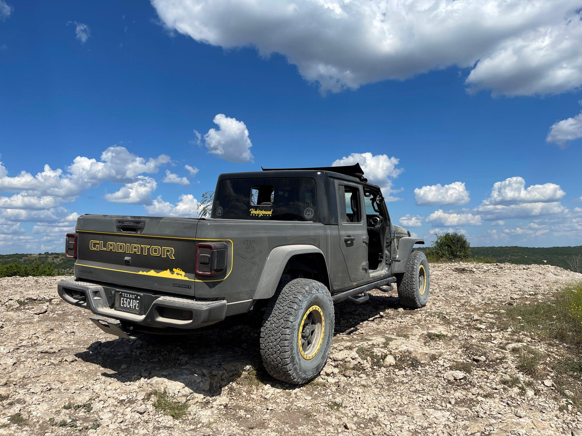 Jeep Gladiator STING GRAY Gladiator JT Club Greg Sept20-01