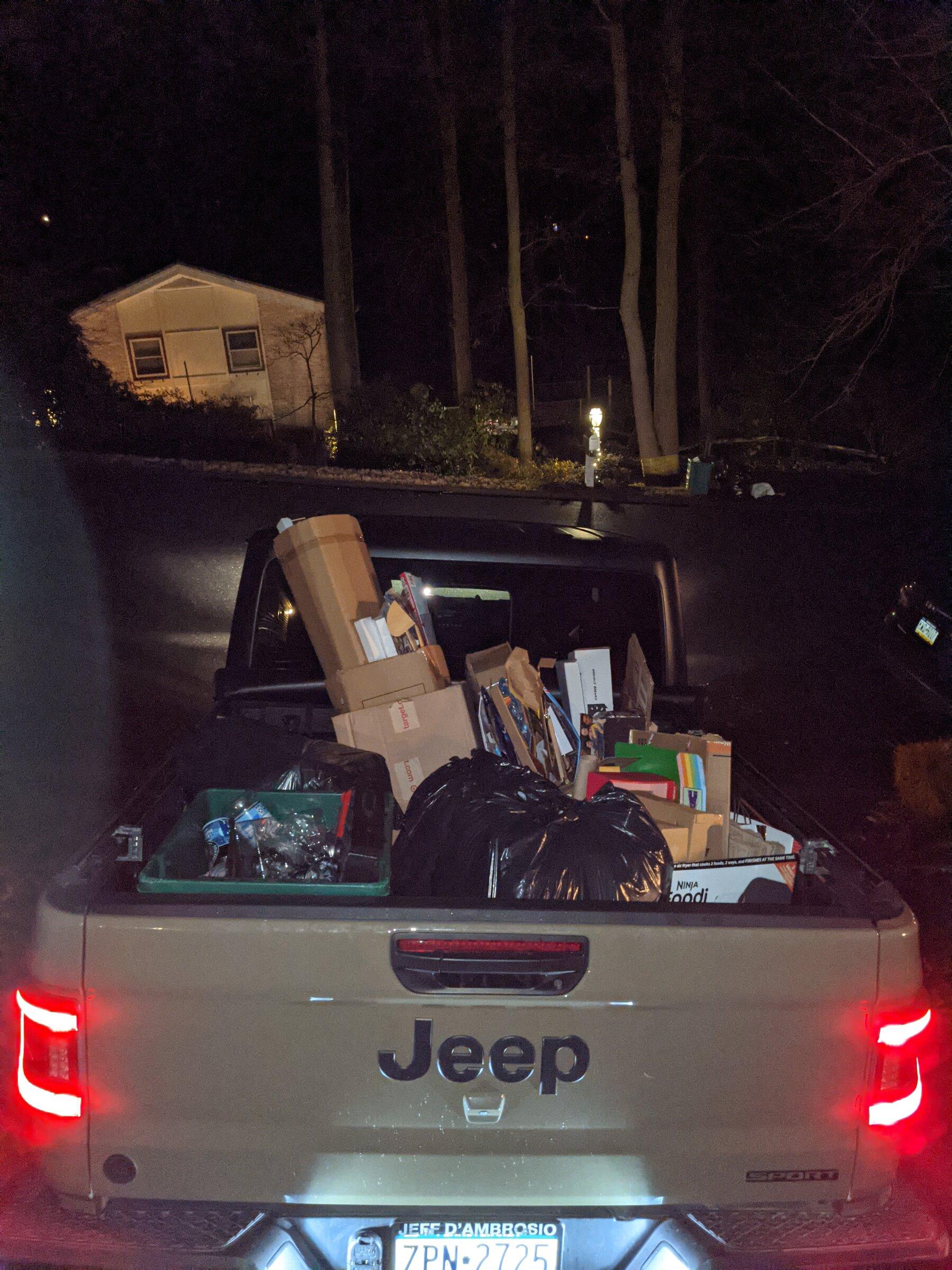 Jeep Gladiator What did you HAUL in your JT today? PXL_20211228_233549470