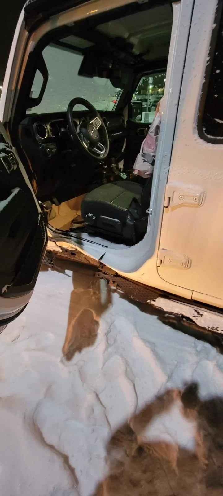 Jeep Gladiator Sad start to a new gladiator WhatsApp Image 2021-12-28 at 21.17.32 (4)
