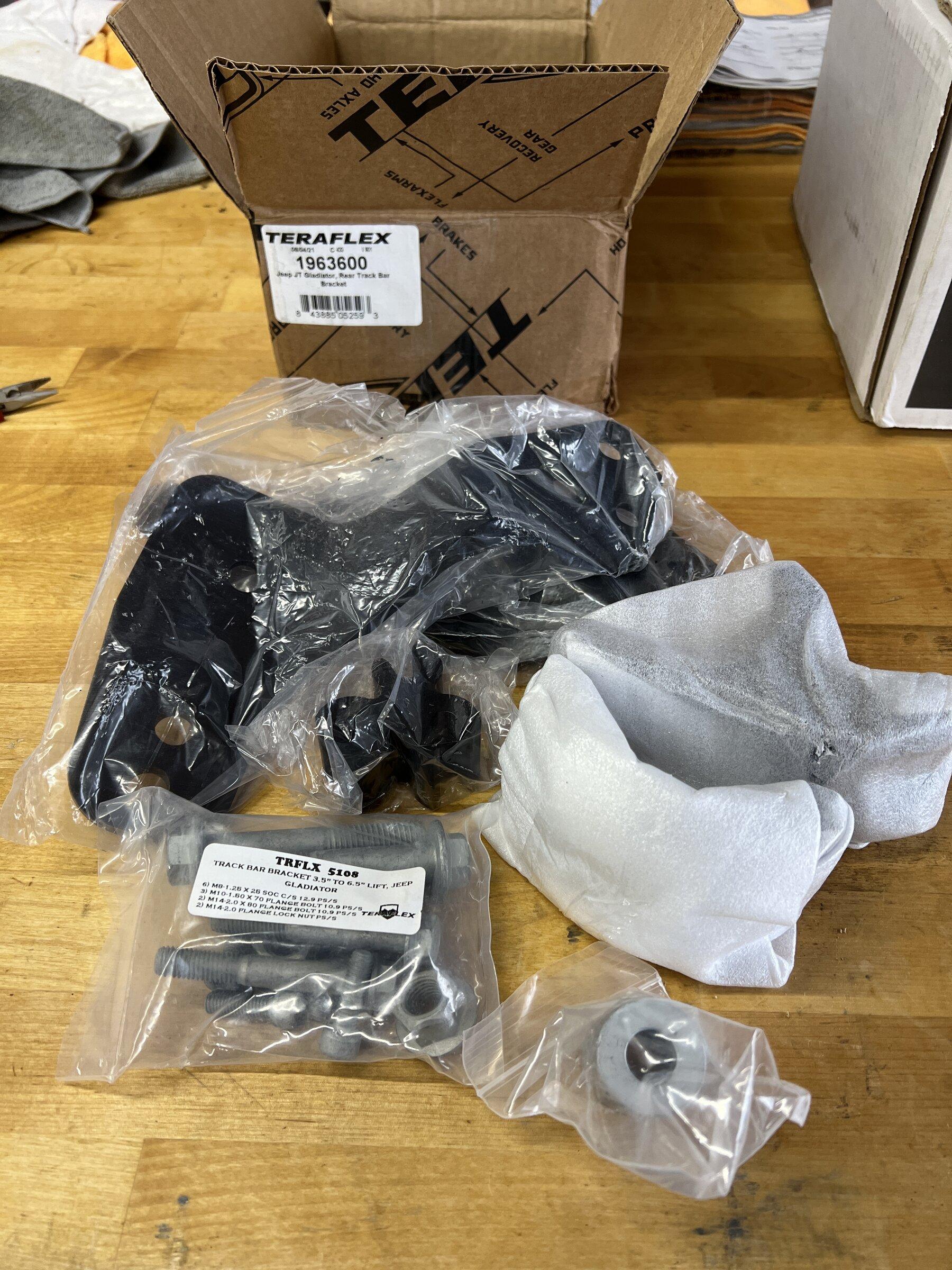 Jeep Gladiator AEV 2" Spacer Kit, Steer Smarts Tie Rod, Teraflex Rear Track Bar Bracket, Fabtech Shock Extensions IMG_0383.JPG