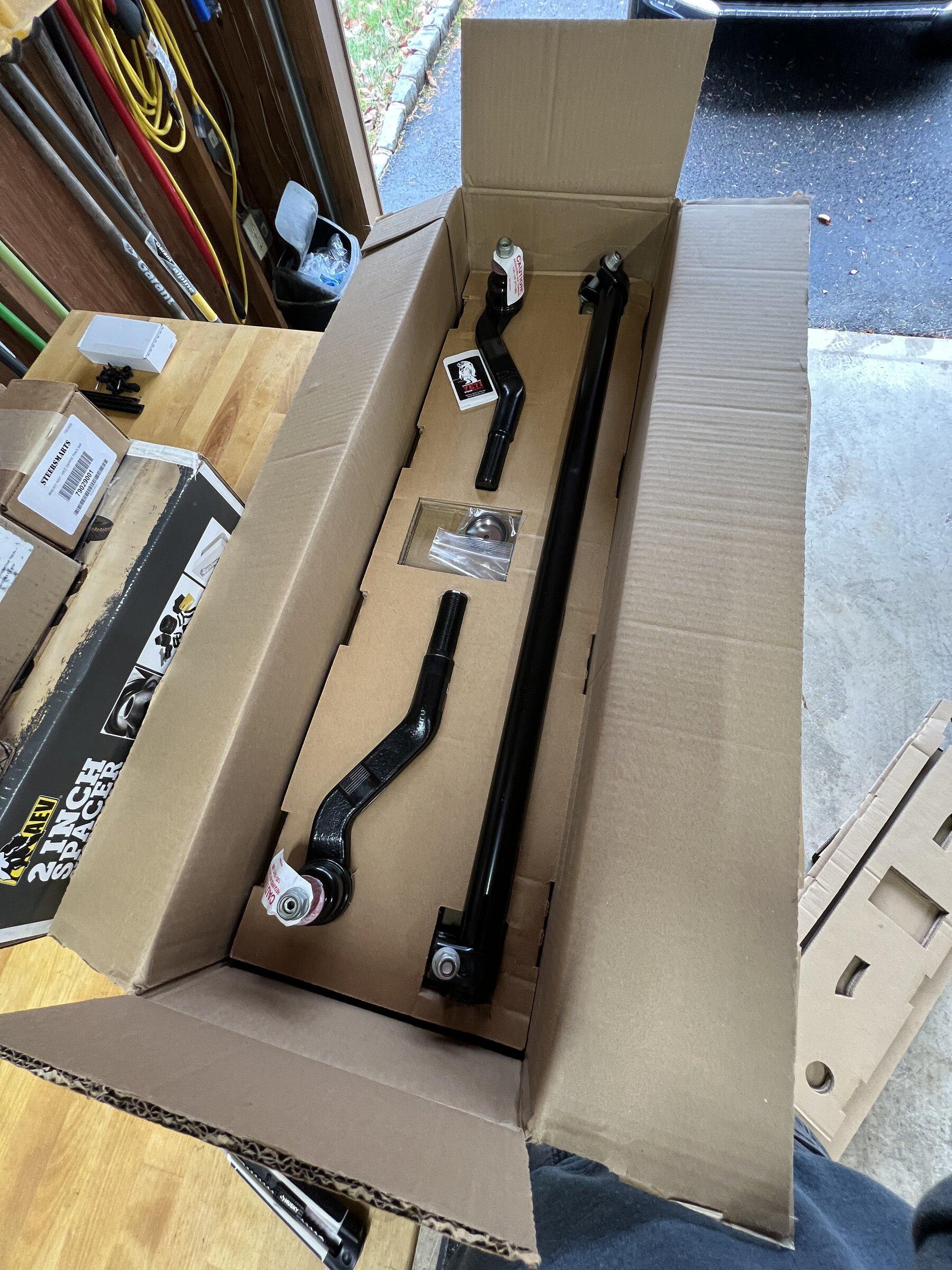 Jeep Gladiator AEV 2" Spacer Kit, Steer Smarts Tie Rod, Teraflex Rear Track Bar Bracket, Fabtech Shock Extensions IMG_0386.JPG