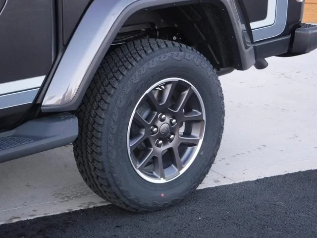 Jeep Gladiator 'Retro' Graphics Option? f915043719afc1d128e80c4cdc76d144